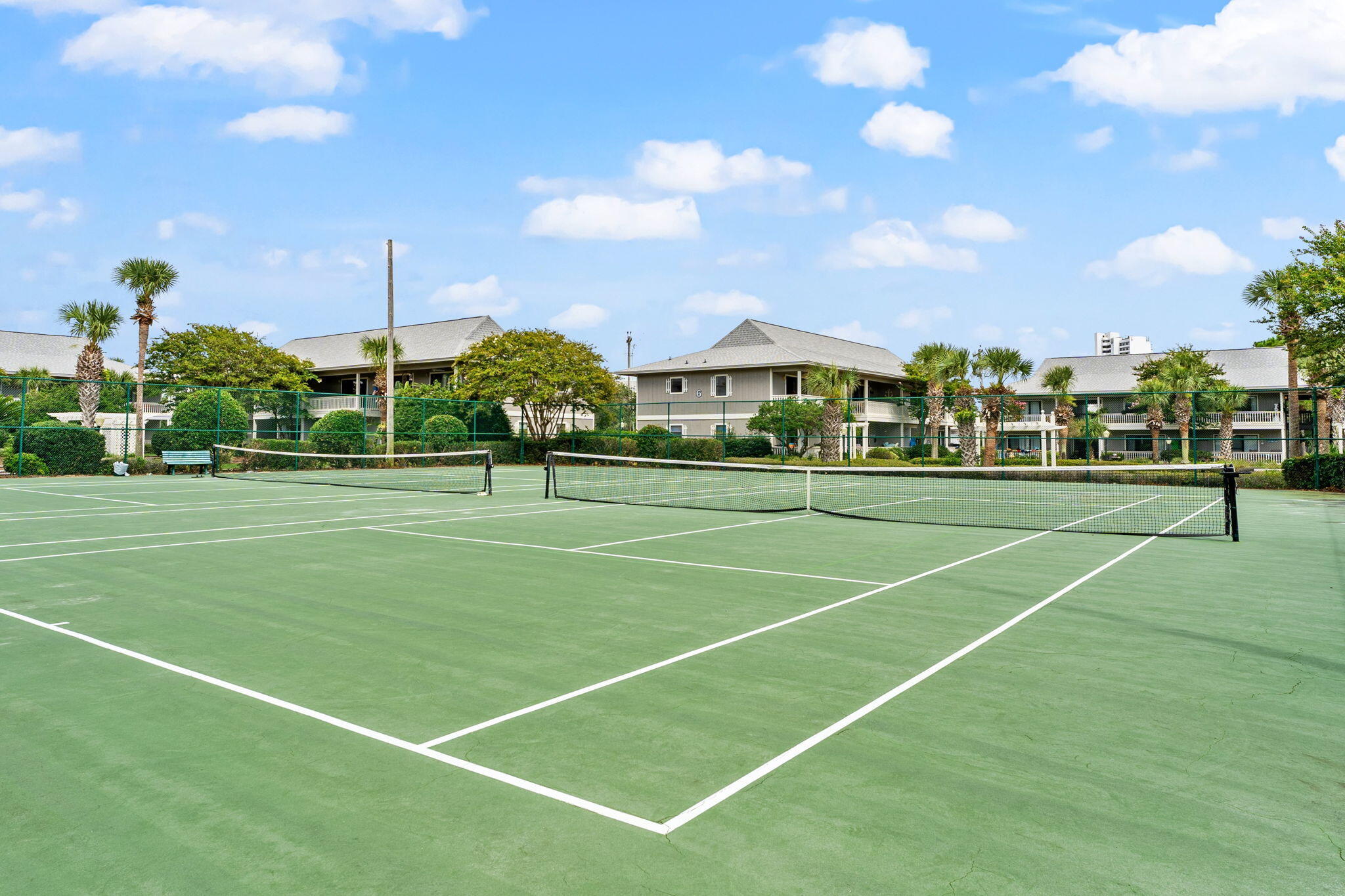 BEACHWOOD VILLAS CONDO PH 2 - Residential