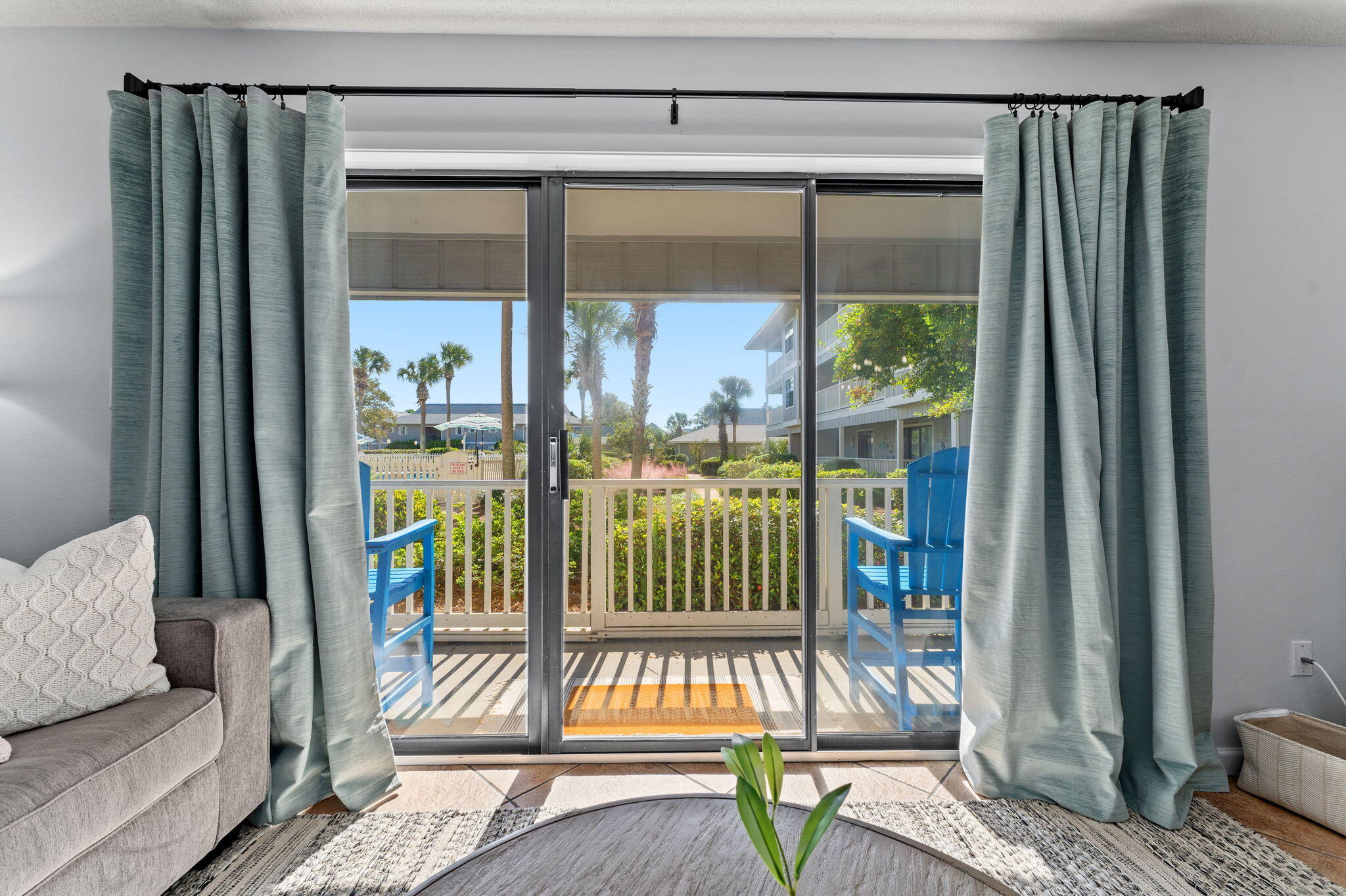 BEACHWOOD VILLAS CONDO PH 2 - Residential