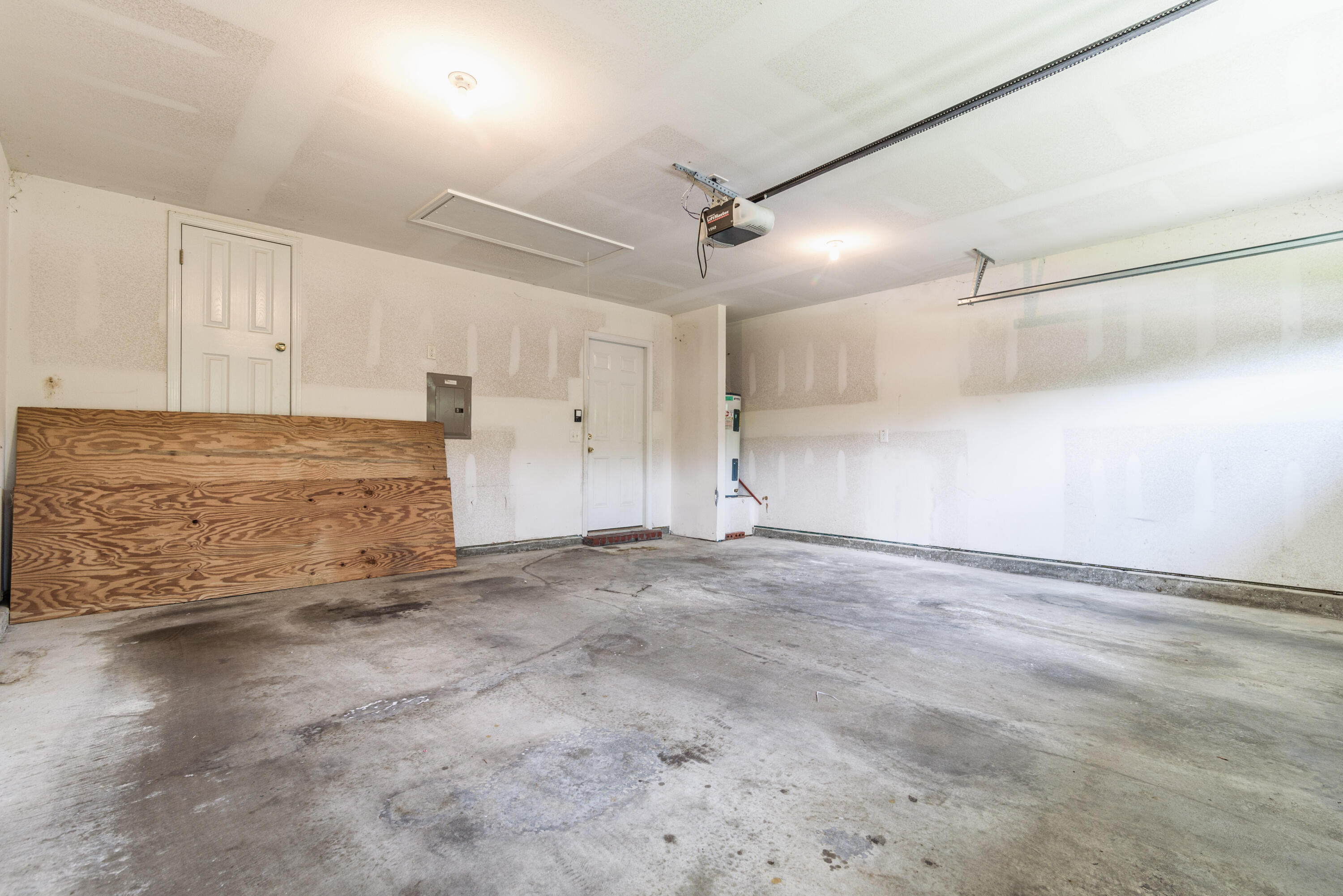 NONESUCH WAY - Residential