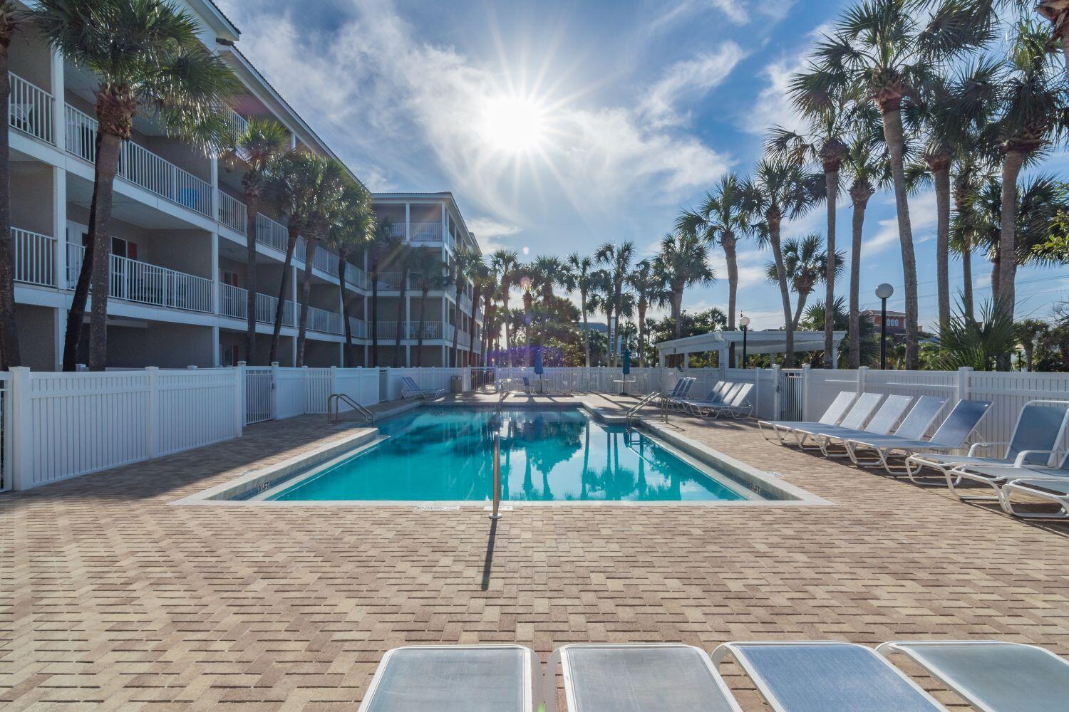 INN AT GULF PLACE - Residential