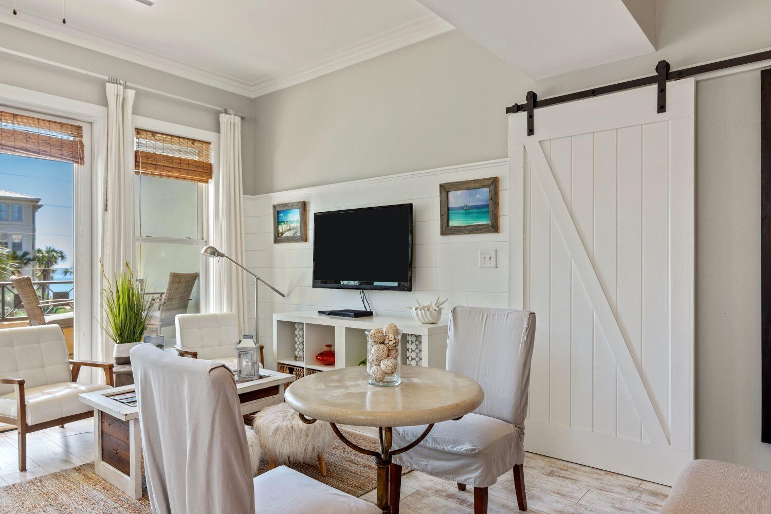 INN AT GULF PLACE - Residential