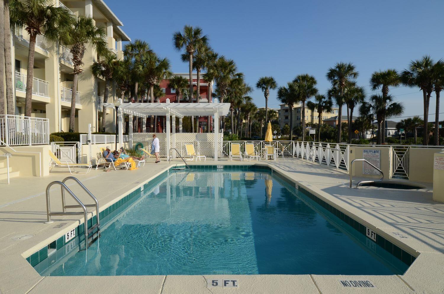 INN AT GULF PLACE - Residential