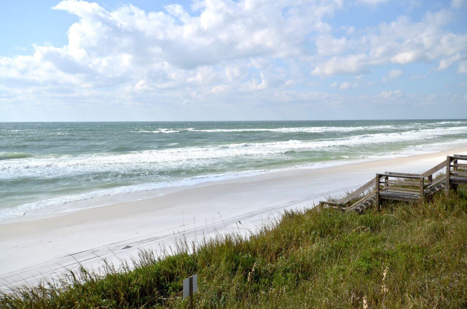 INN AT GULF PLACE - Residential