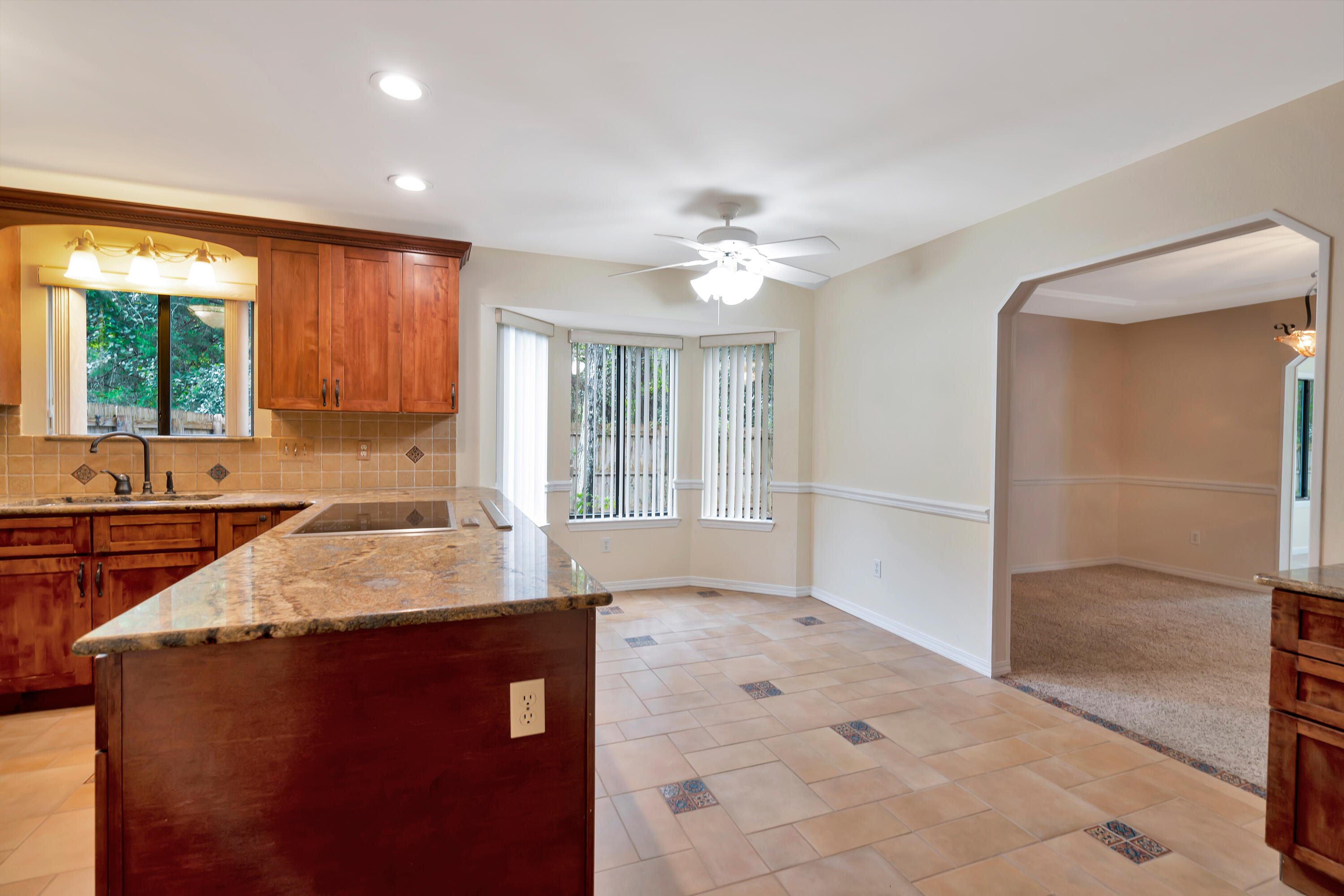 WINDWARD PH 1 BLUEWATER BAY - Residential