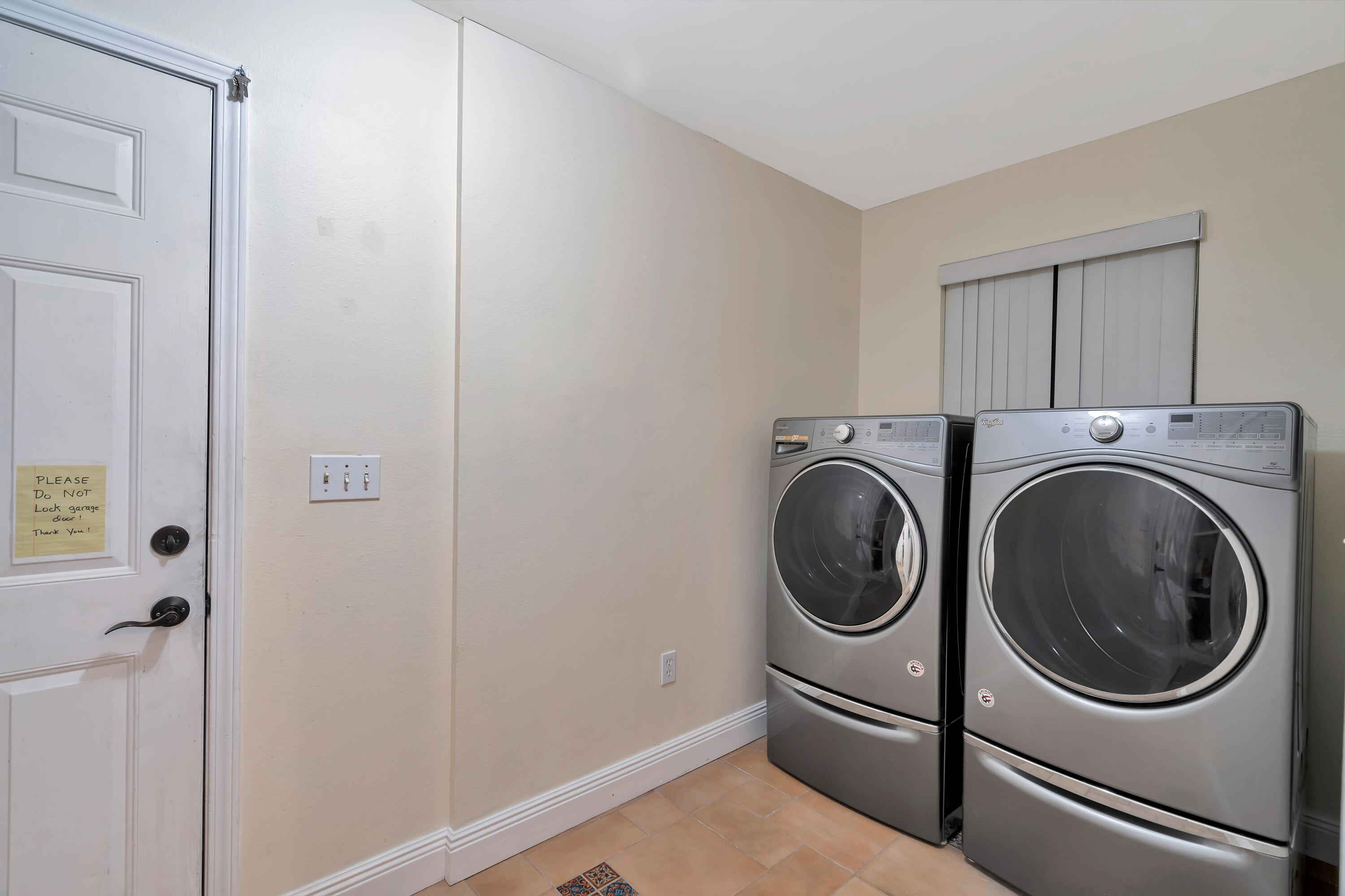 WINDWARD PH 1 BLUEWATER BAY - Residential