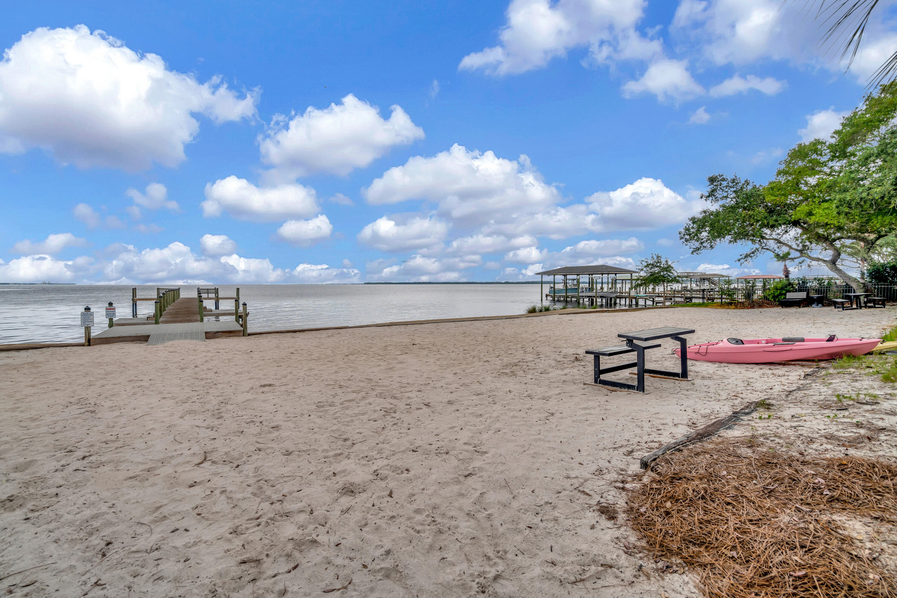 WINDWARD PH 1 BLUEWATER BAY - Residential