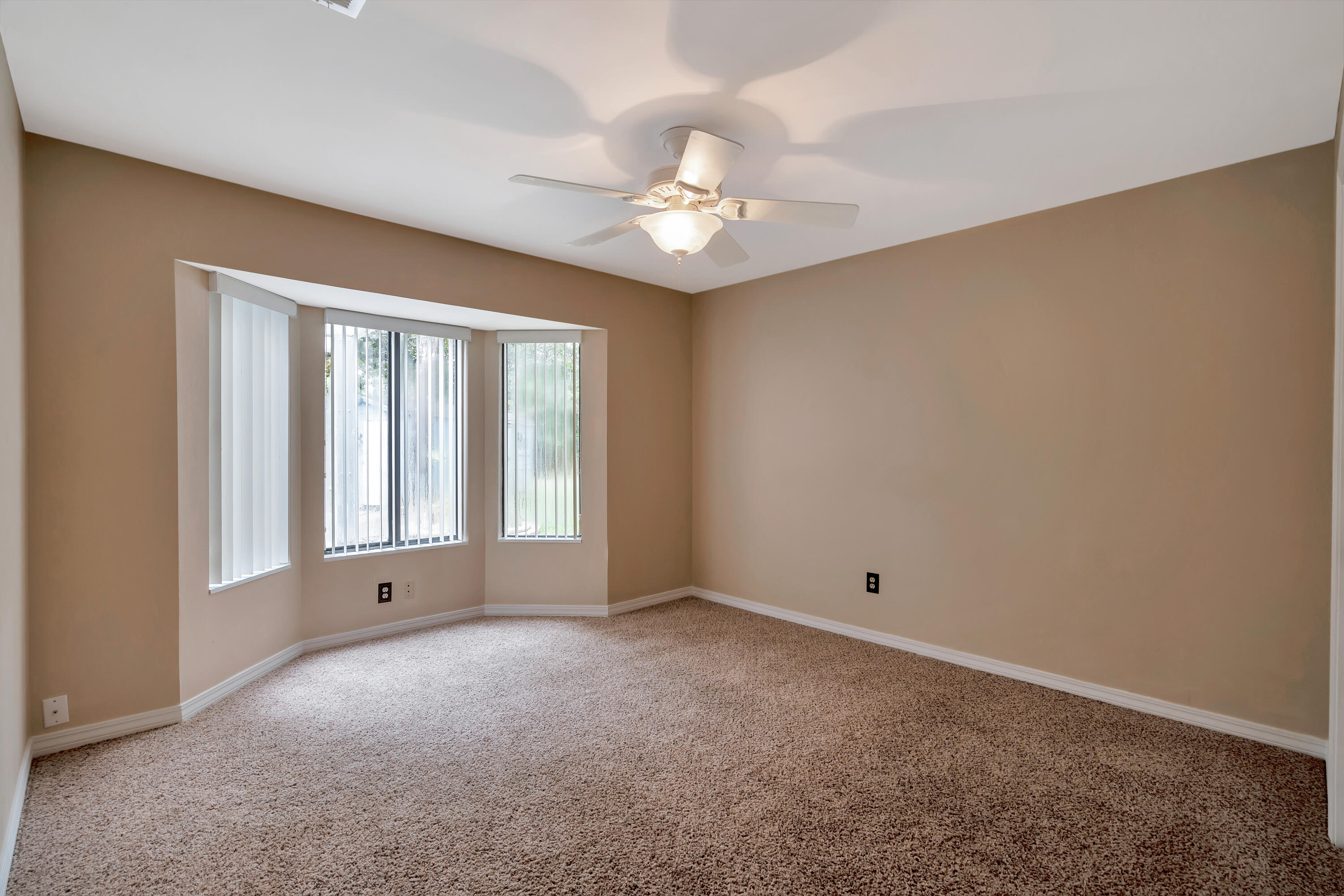 WINDWARD PH 1 BLUEWATER BAY - Residential