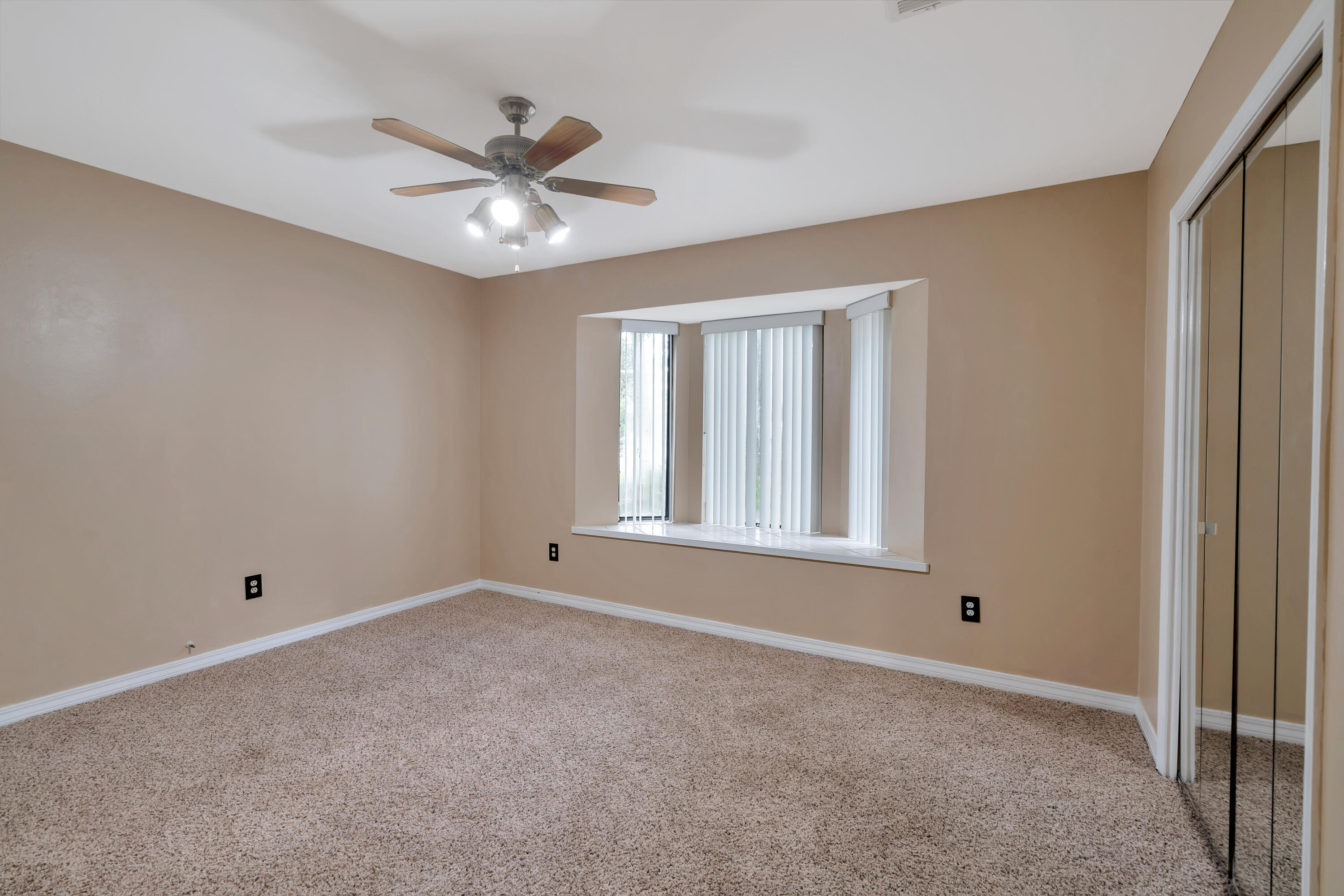 WINDWARD PH 1 BLUEWATER BAY - Residential