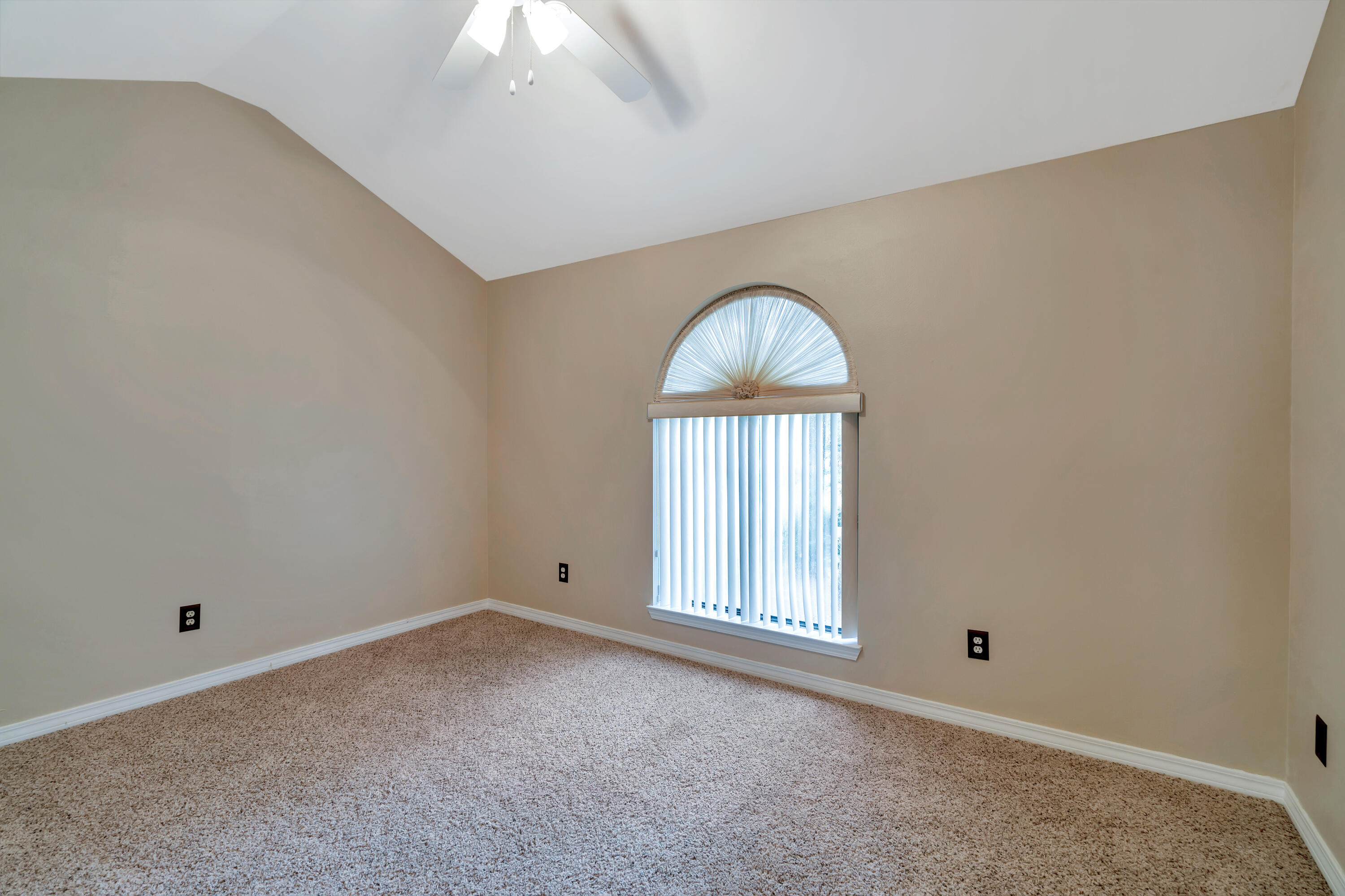 WINDWARD PH 1 BLUEWATER BAY - Residential