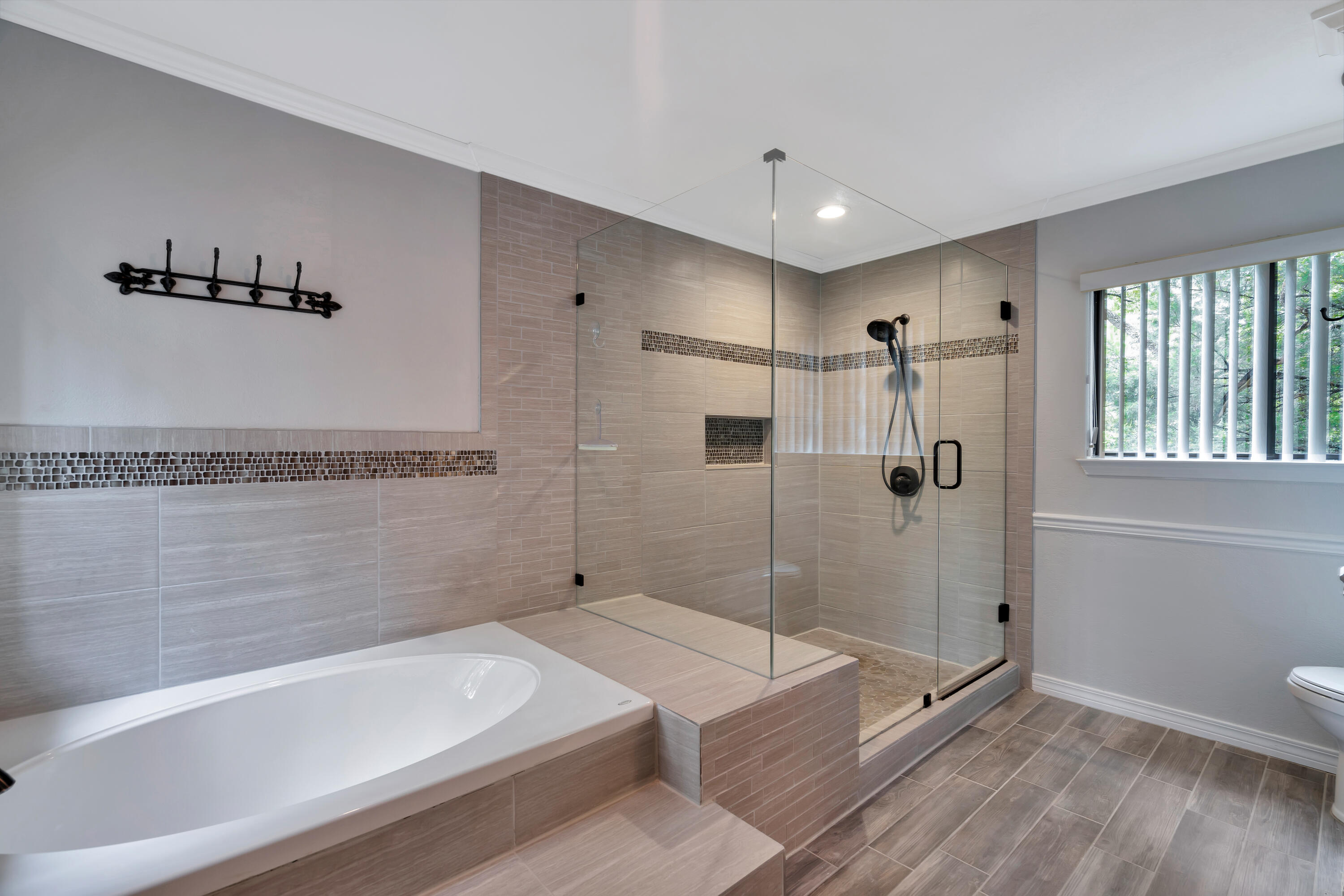 WINDWARD PH 1 BLUEWATER BAY - Residential