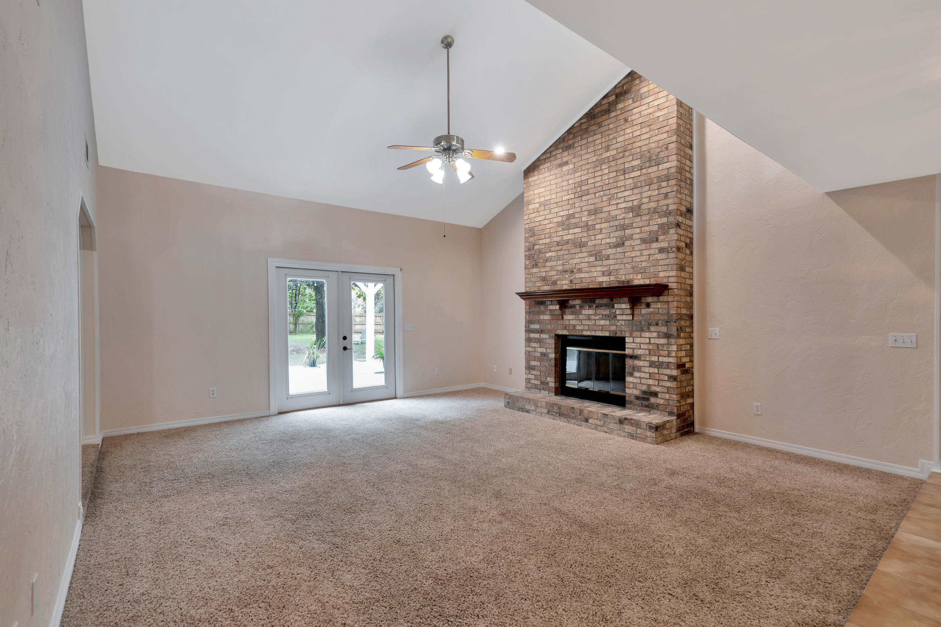 WINDWARD PH 1 BLUEWATER BAY - Residential