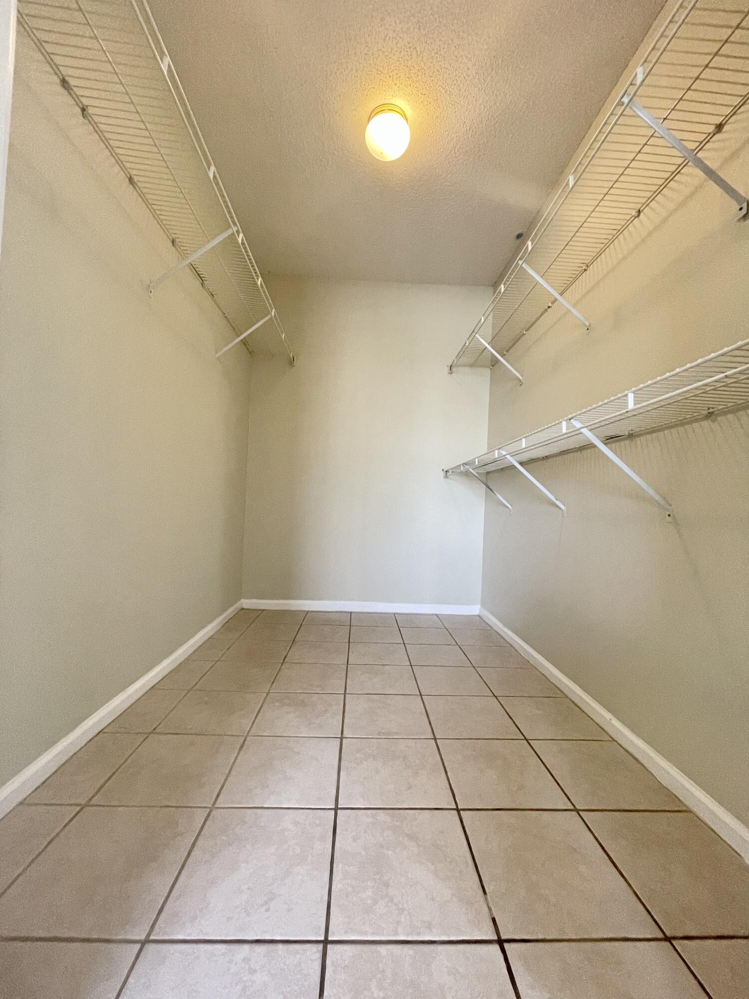 INDIAN LAKE - Residential