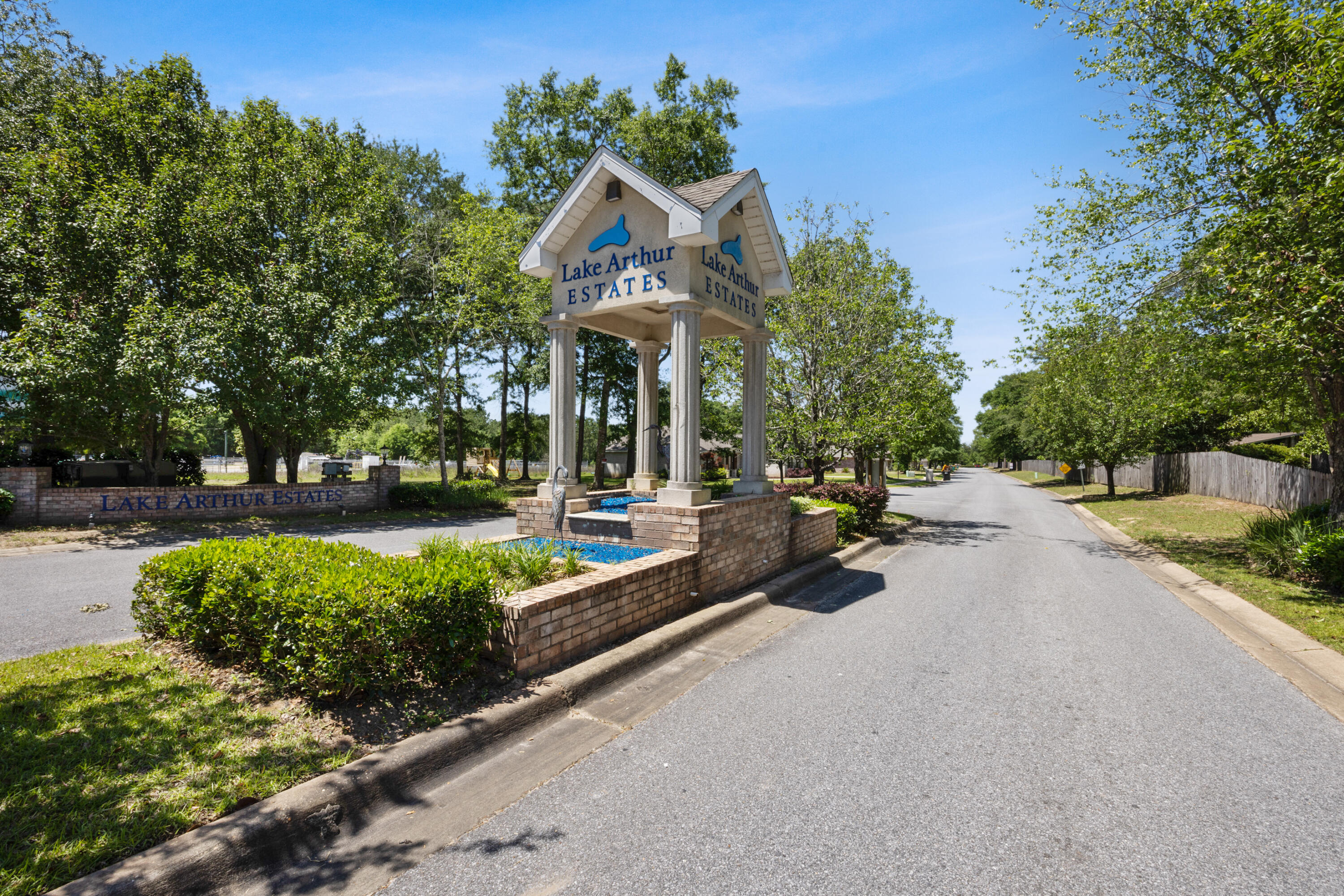 LAKE ARTHUR EST PH I - Residential