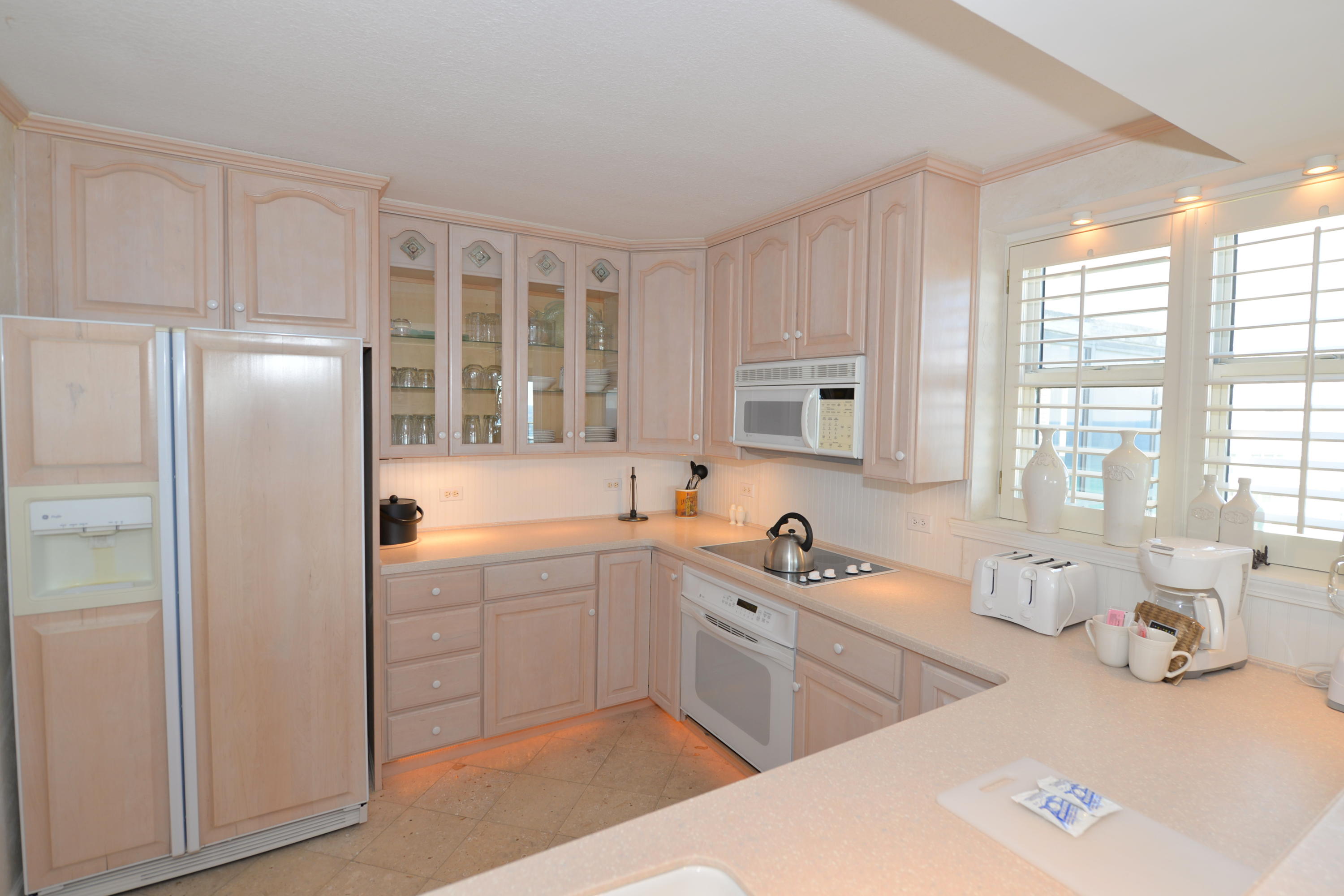 BEACHSIDE 1 CONDO - Residential