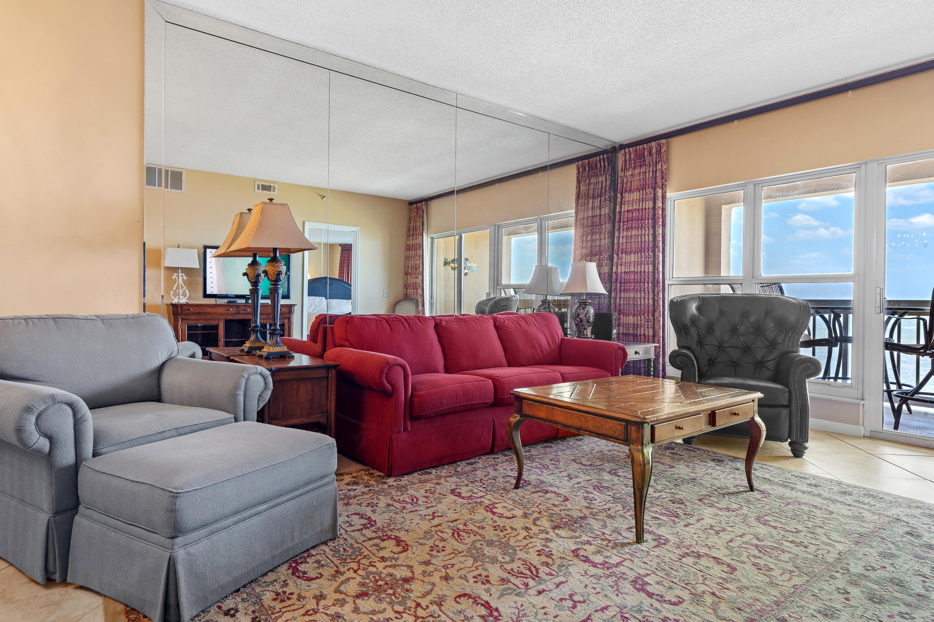 PLAYERS CLUB ON THE BAY THE - Residential