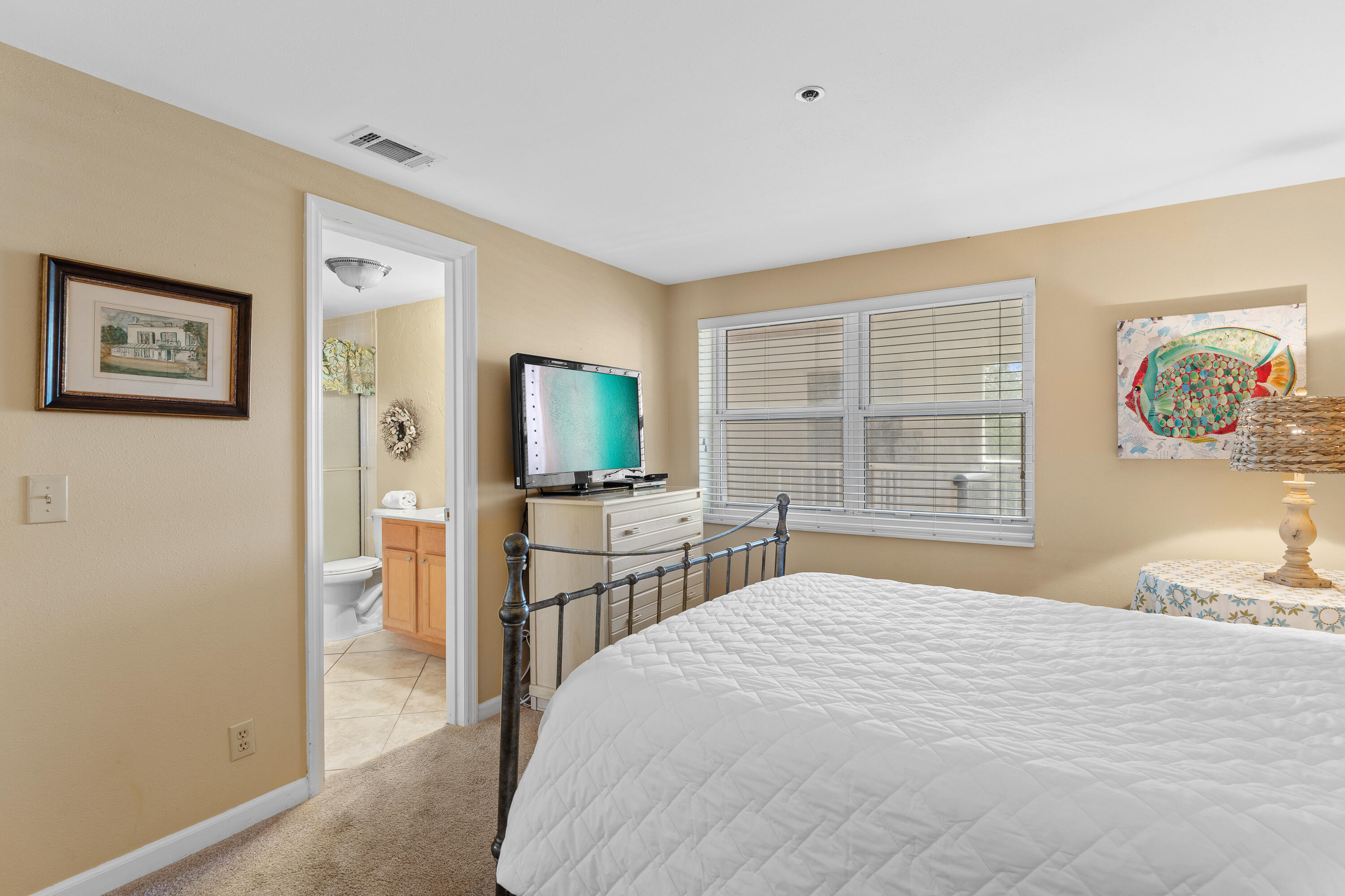 PLAYERS CLUB ON THE BAY THE - Residential