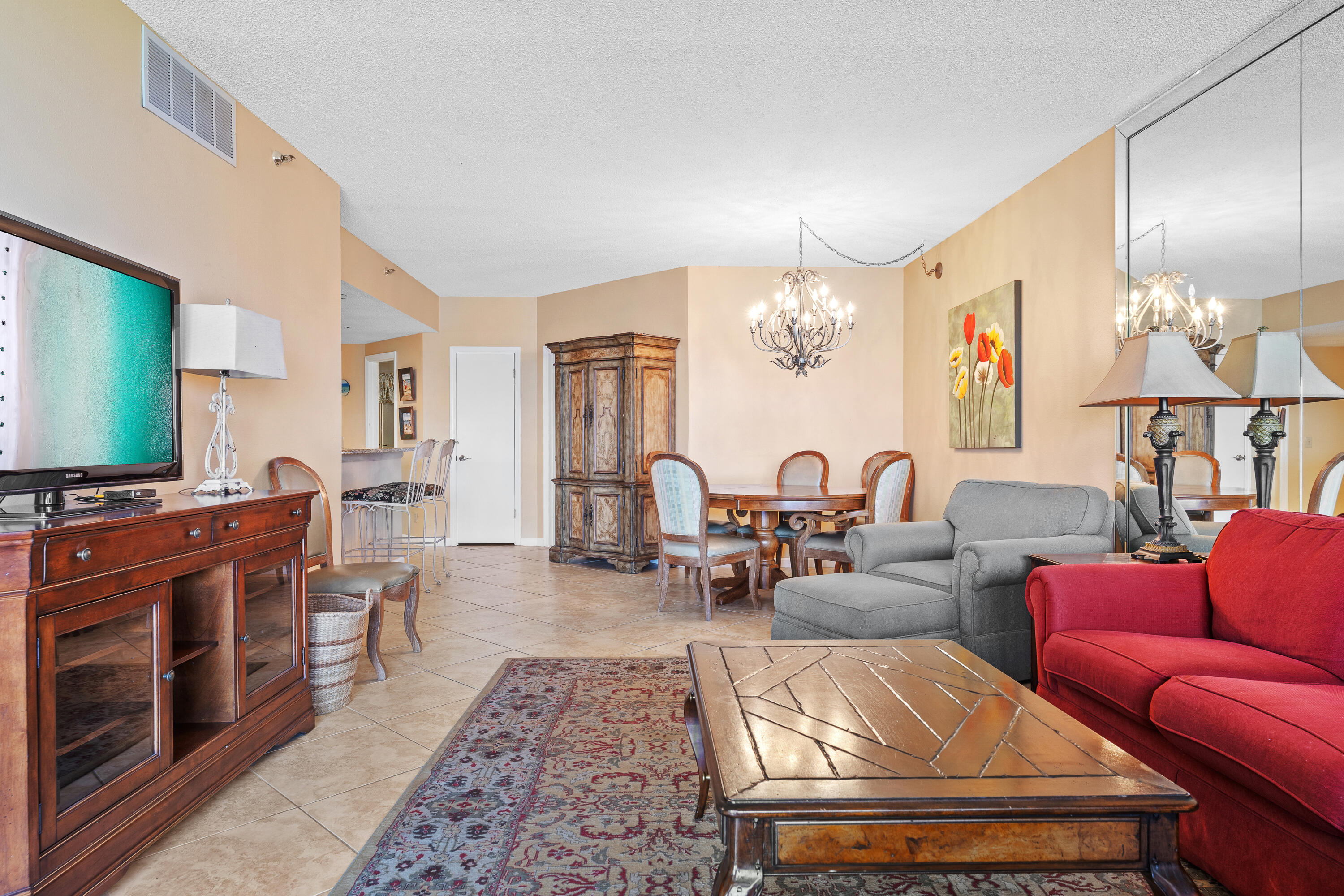 PLAYERS CLUB ON THE BAY THE - Residential