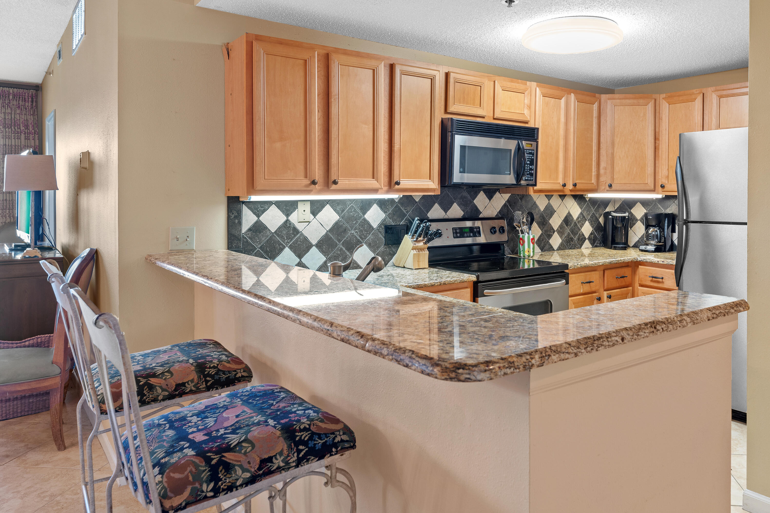 PLAYERS CLUB ON THE BAY THE - Residential