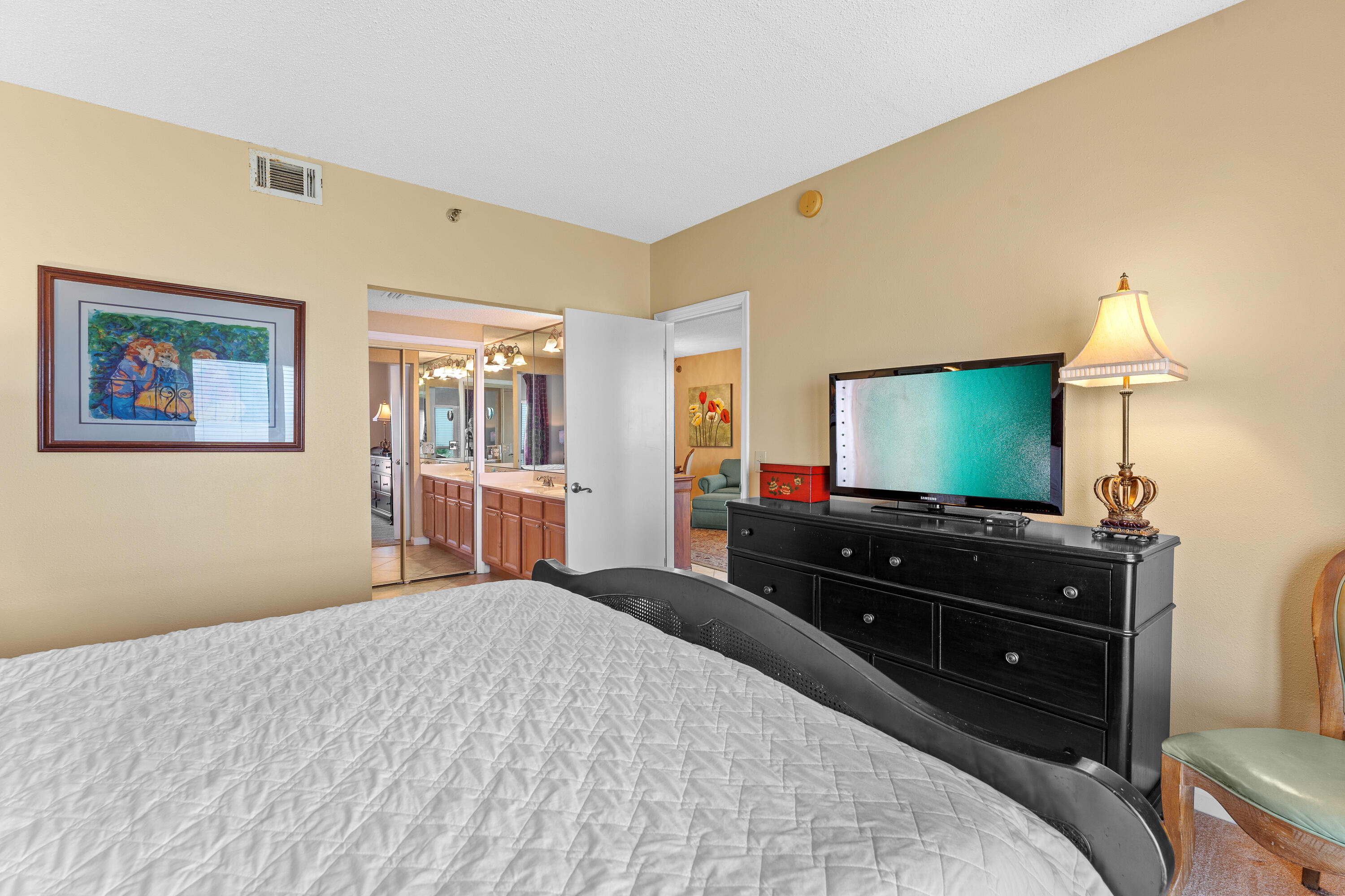 PLAYERS CLUB ON THE BAY THE - Residential