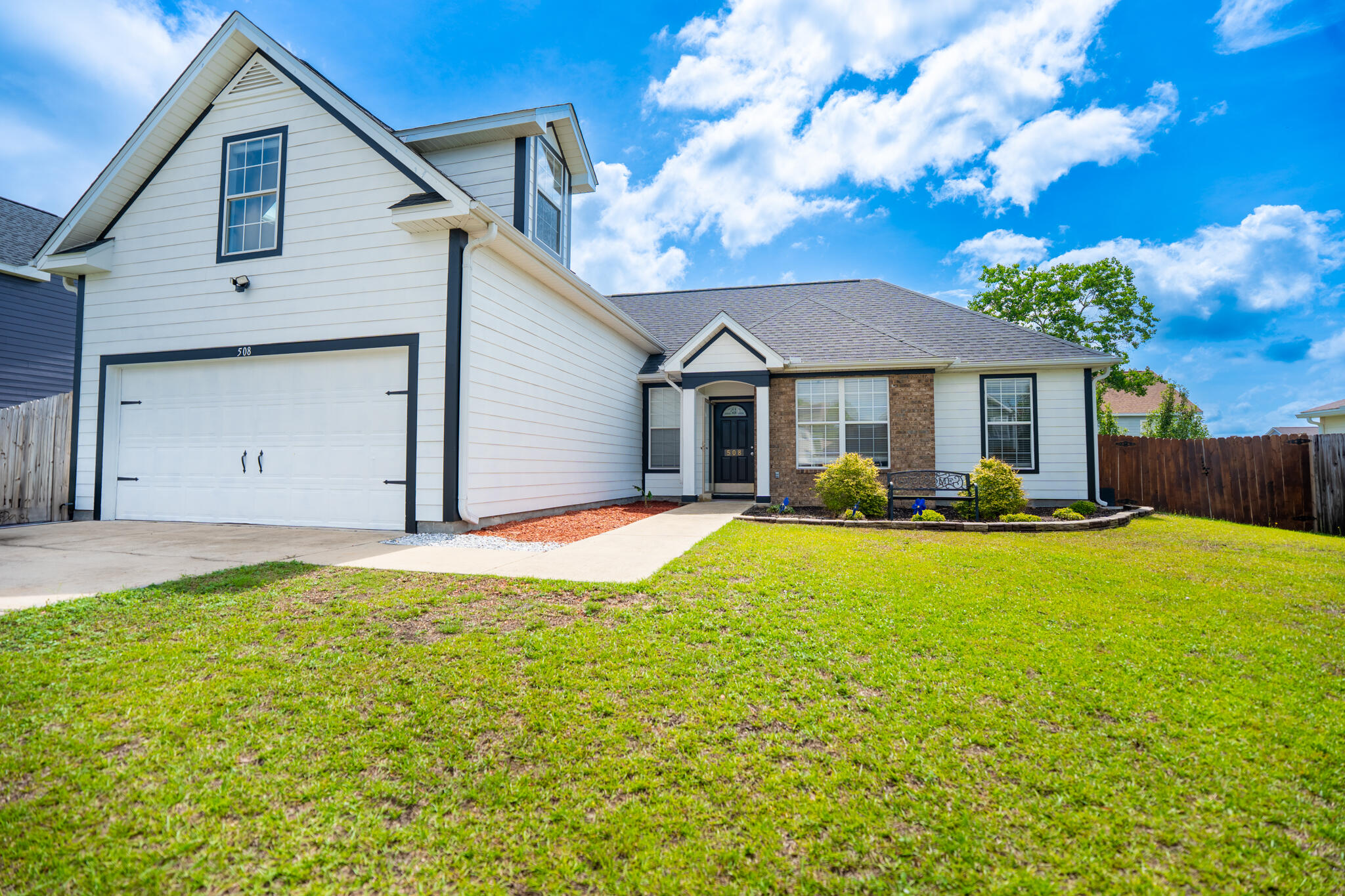 SANDY RIDGE ESTATES - Residential