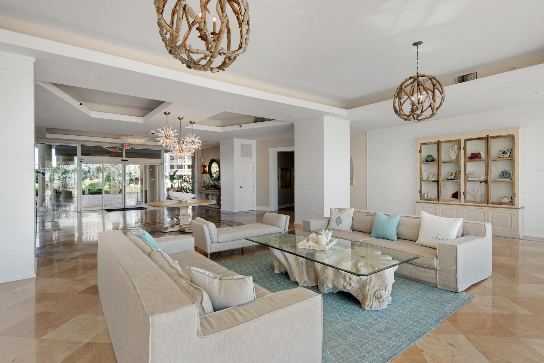 ST. MAARTEN AT SILVER SHELLS - Residential