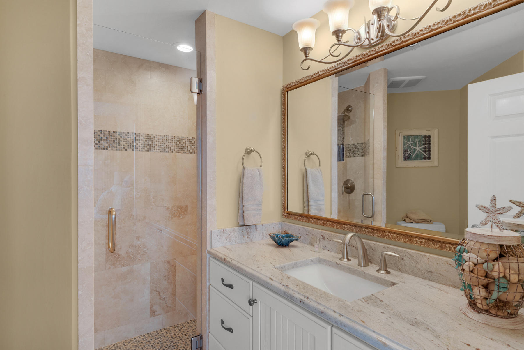 ST. MAARTEN AT SILVER SHELLS - Residential