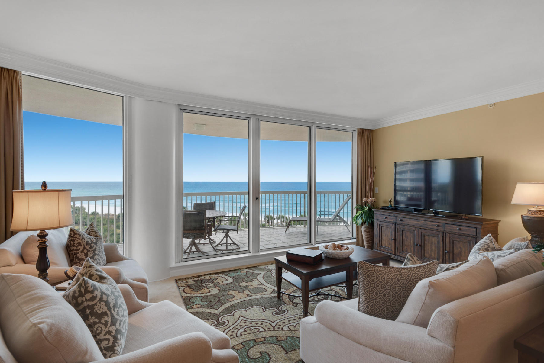 ST. MAARTEN AT SILVER SHELLS - Residential