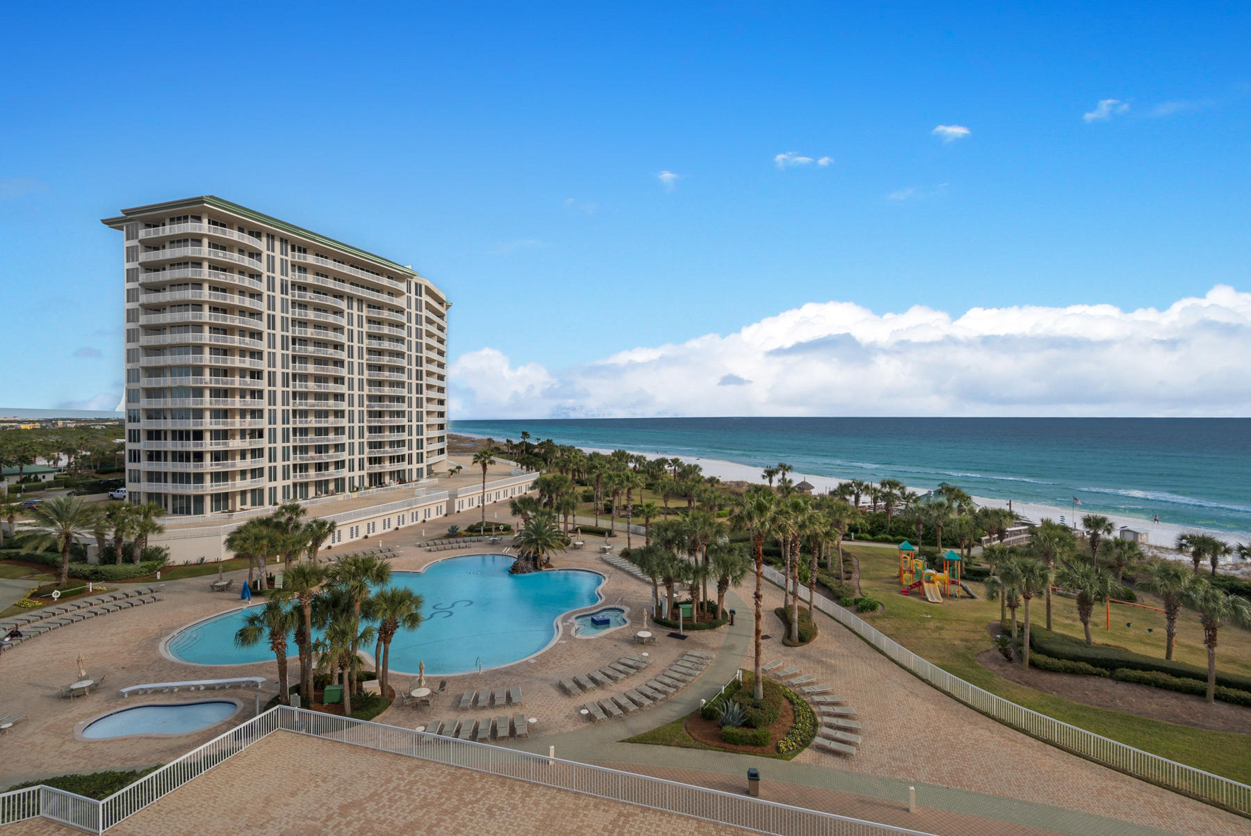 ST. MAARTEN AT SILVER SHELLS - Residential