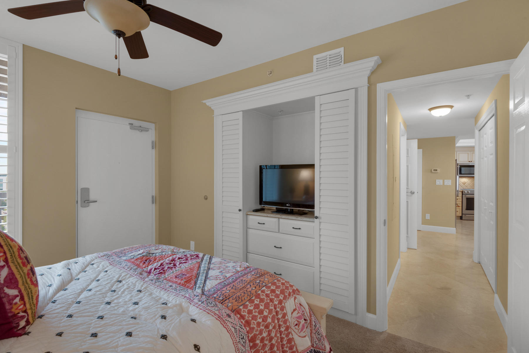 ST. MAARTEN AT SILVER SHELLS - Residential