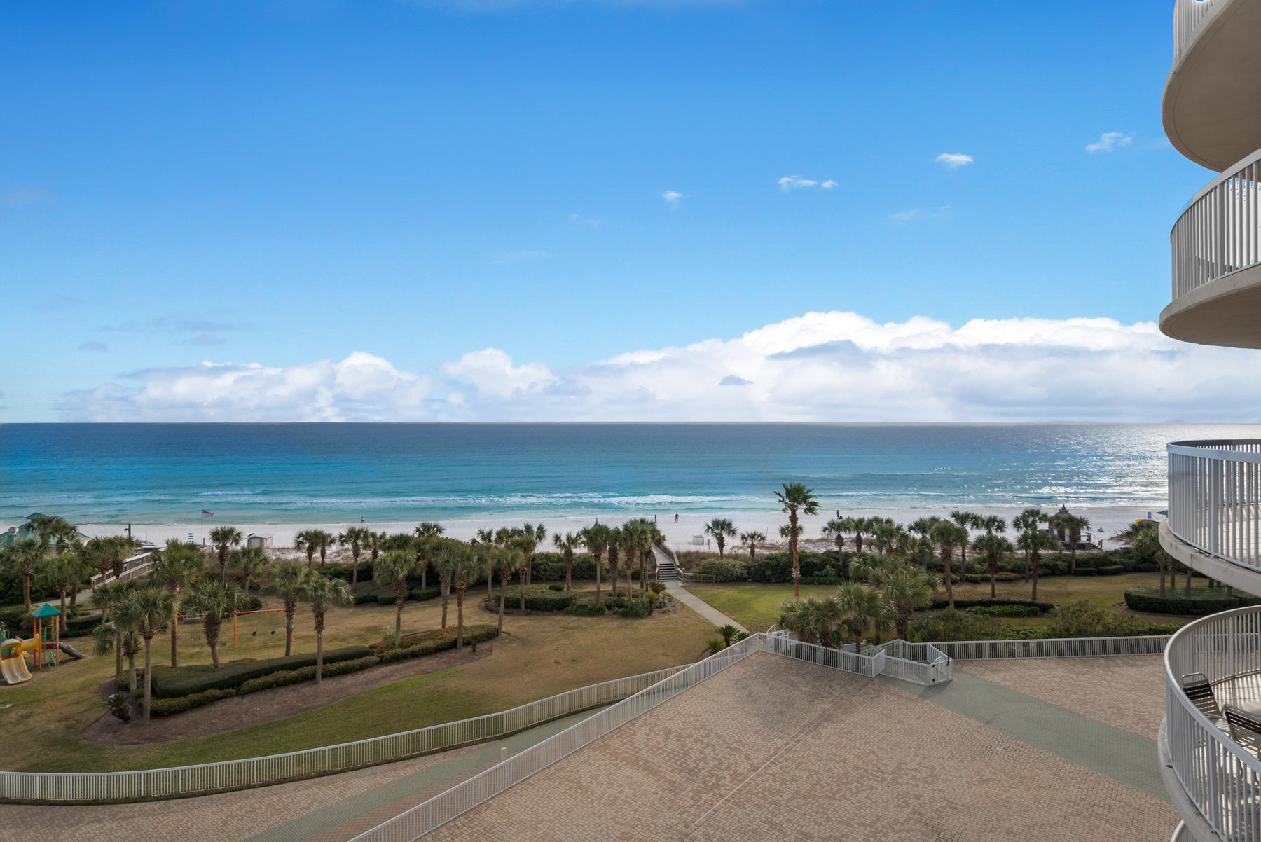 ST. MAARTEN AT SILVER SHELLS - Residential