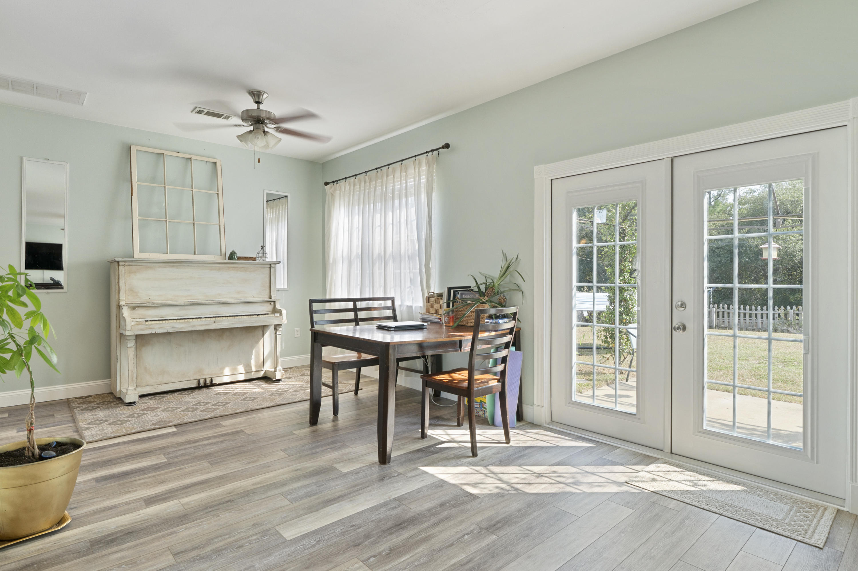 SANDY RIDGE S/D - Residential