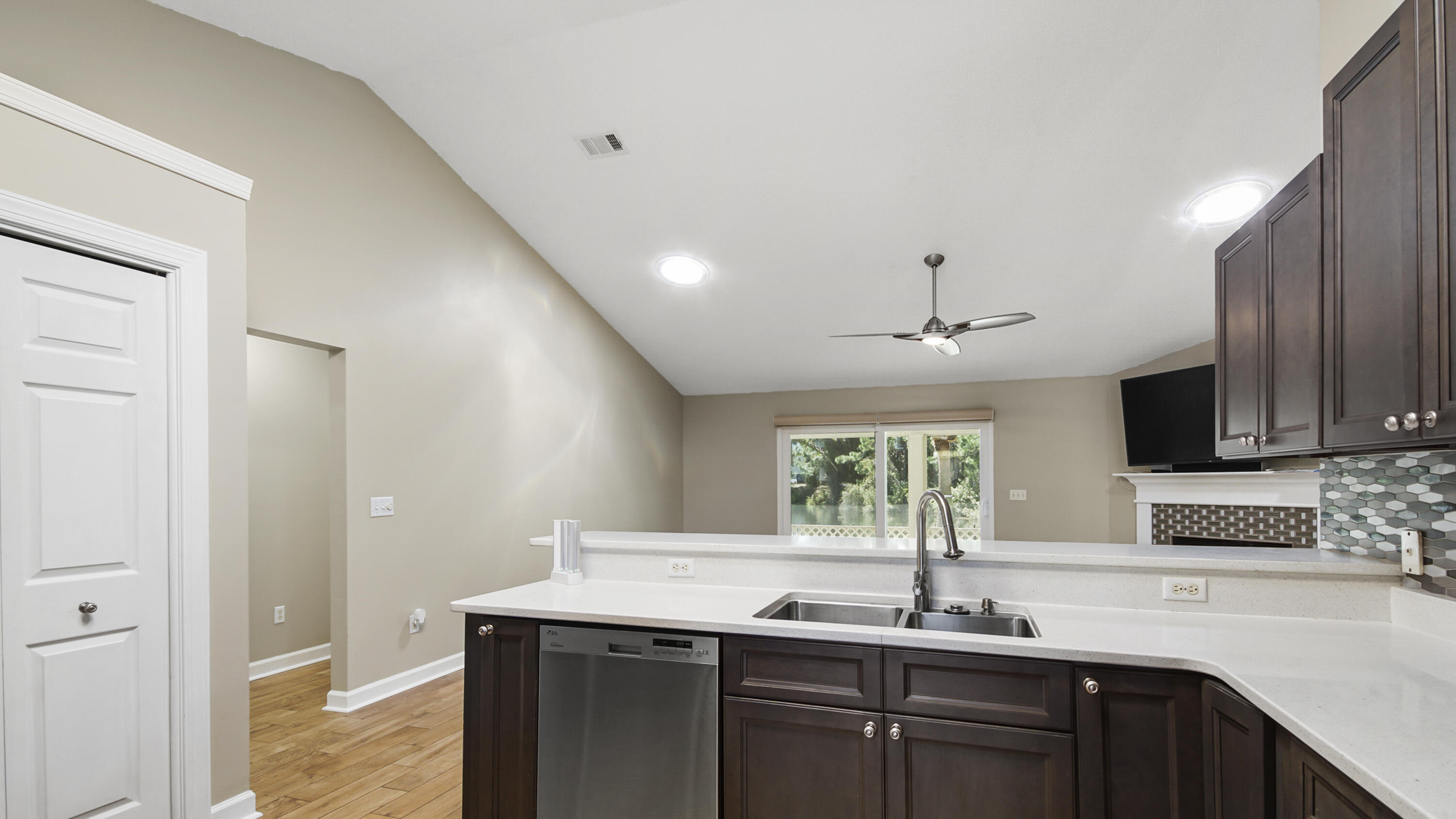 INDIAN LAKE PH 1 - Residential Lease