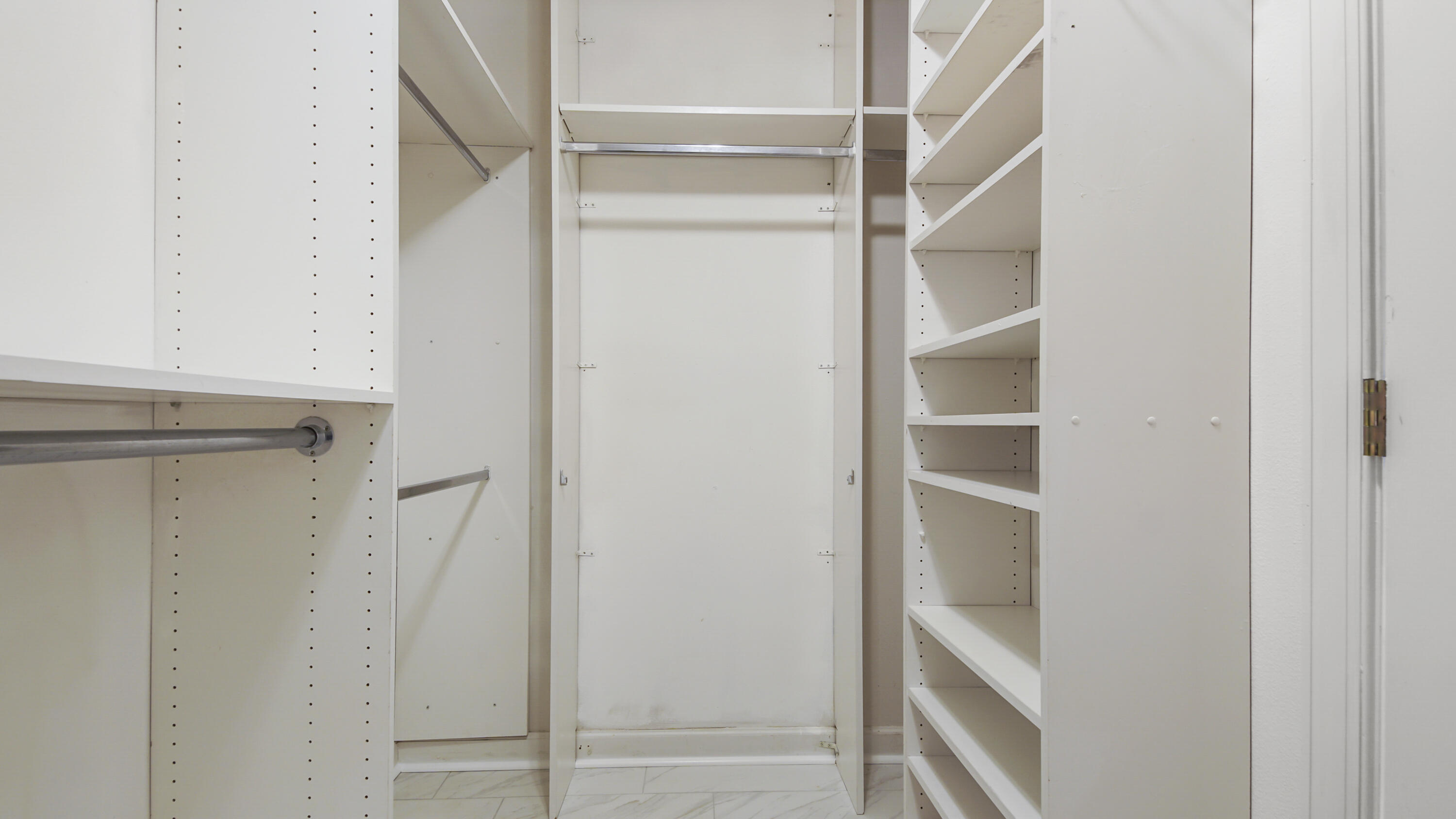 INDIAN LAKE PH 1 - Residential Lease