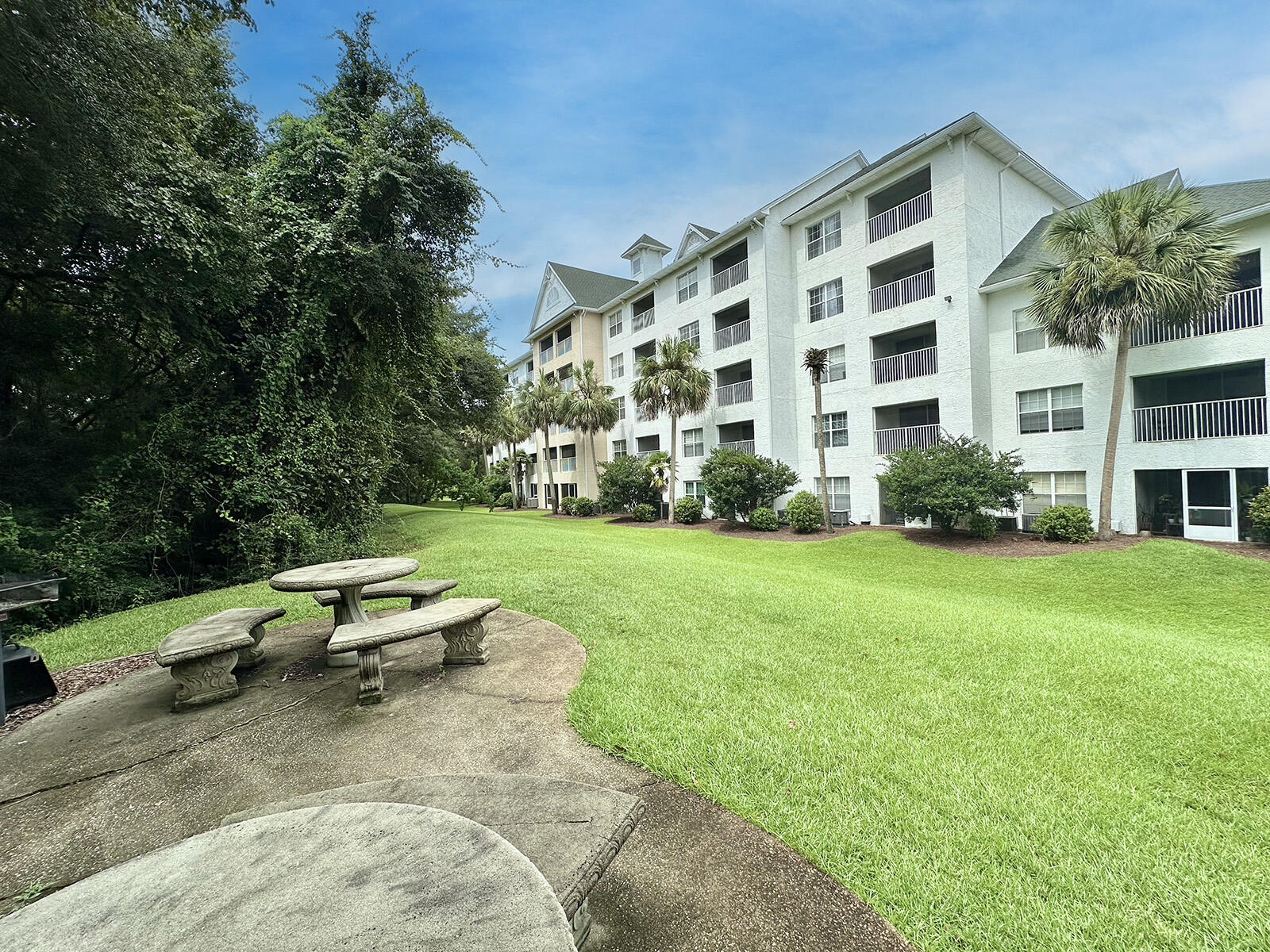 THE FLORIDA CLUB - Residential