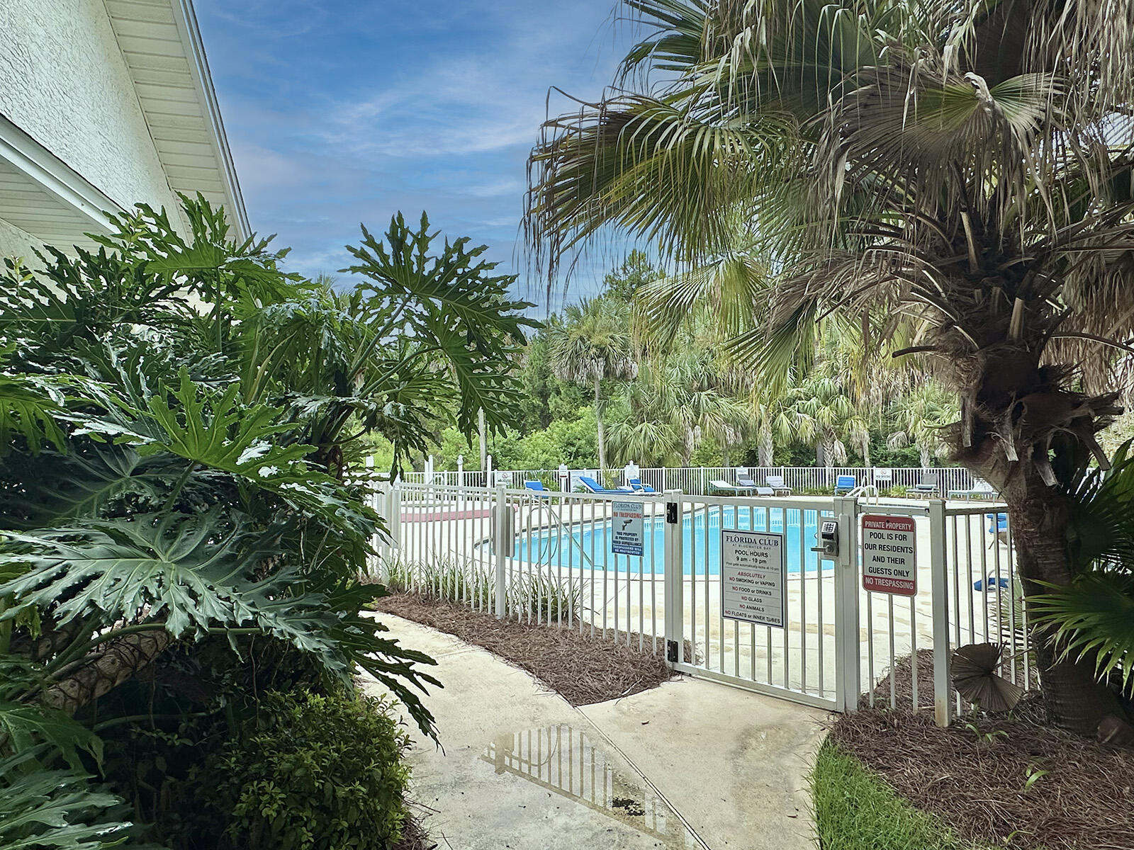 THE FLORIDA CLUB - Residential