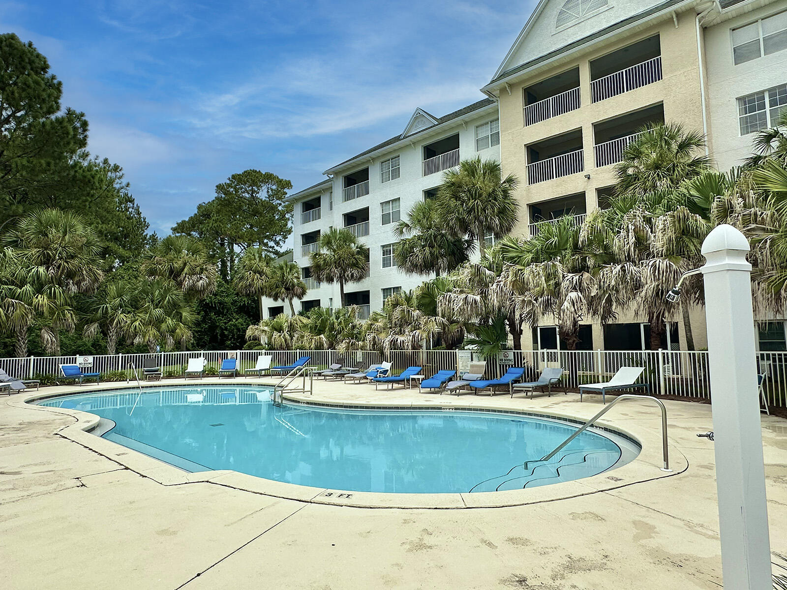 THE FLORIDA CLUB - Residential