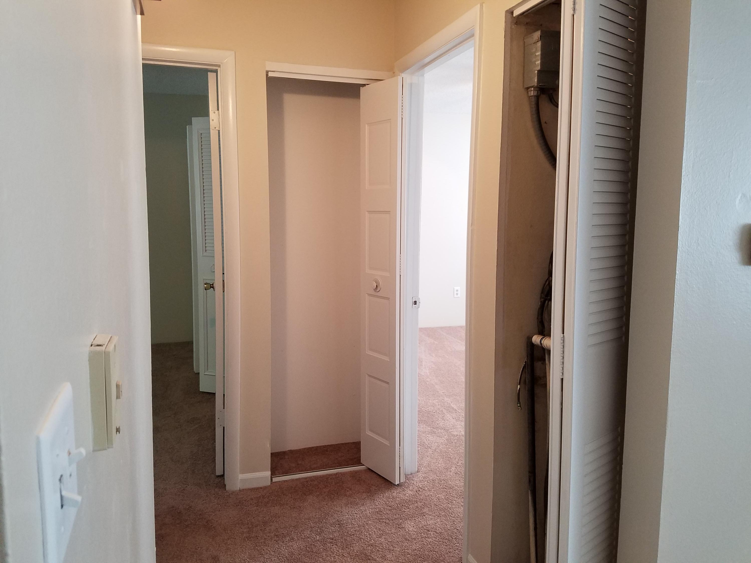 COLLEGE PARK CONDO - Residential