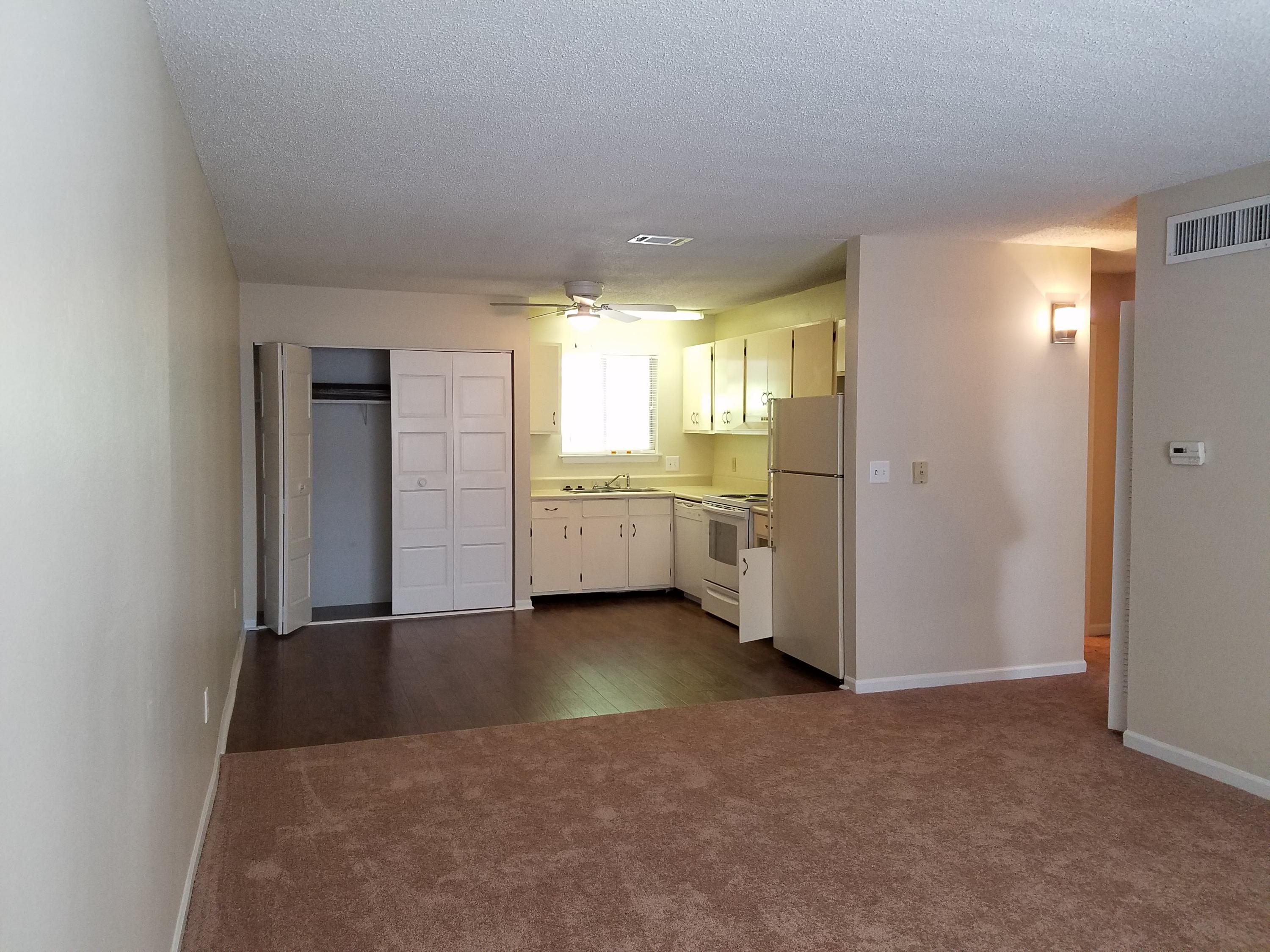 COLLEGE PARK CONDO - Residential