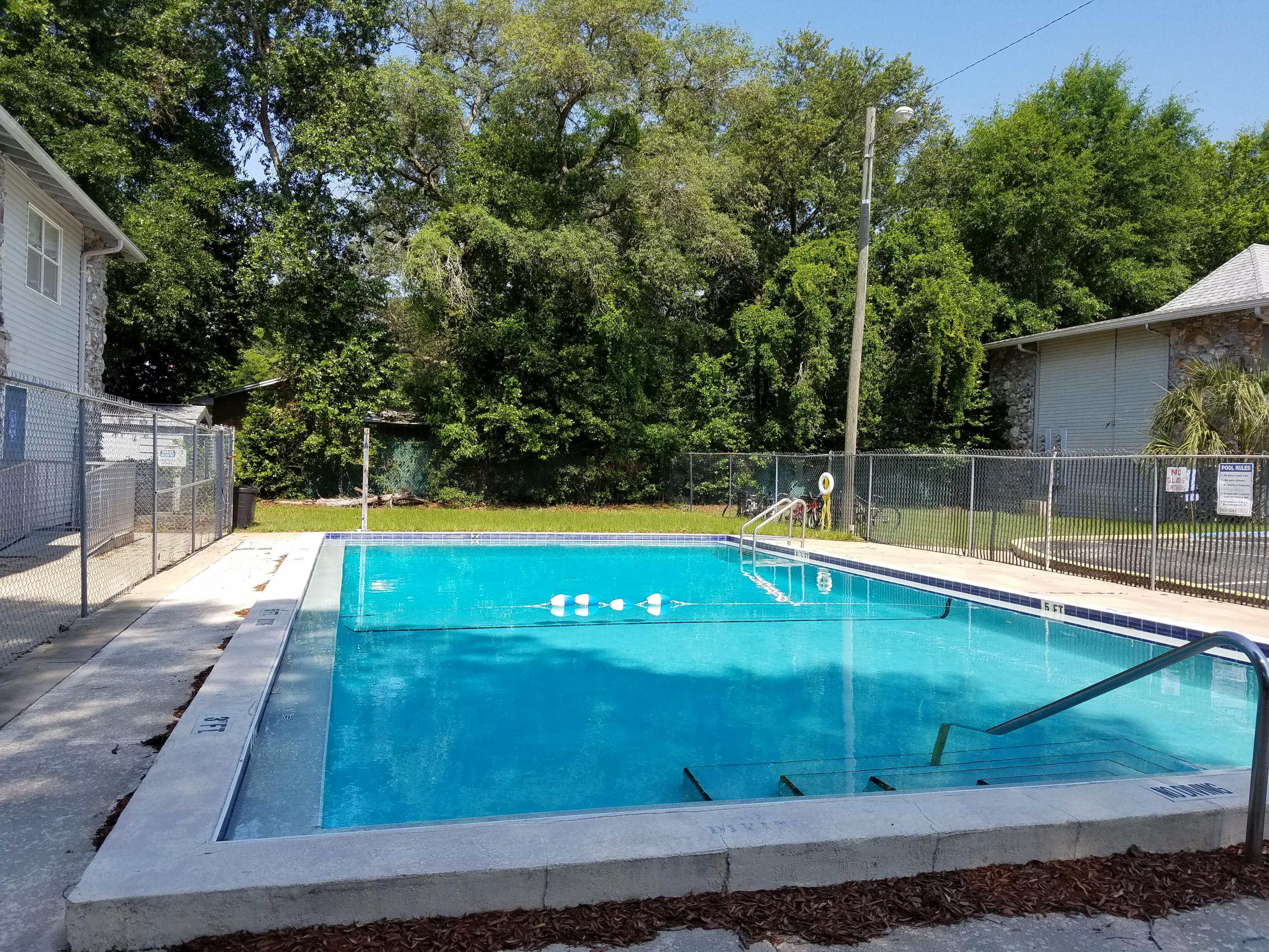 COLLEGE PARK CONDO - Residential