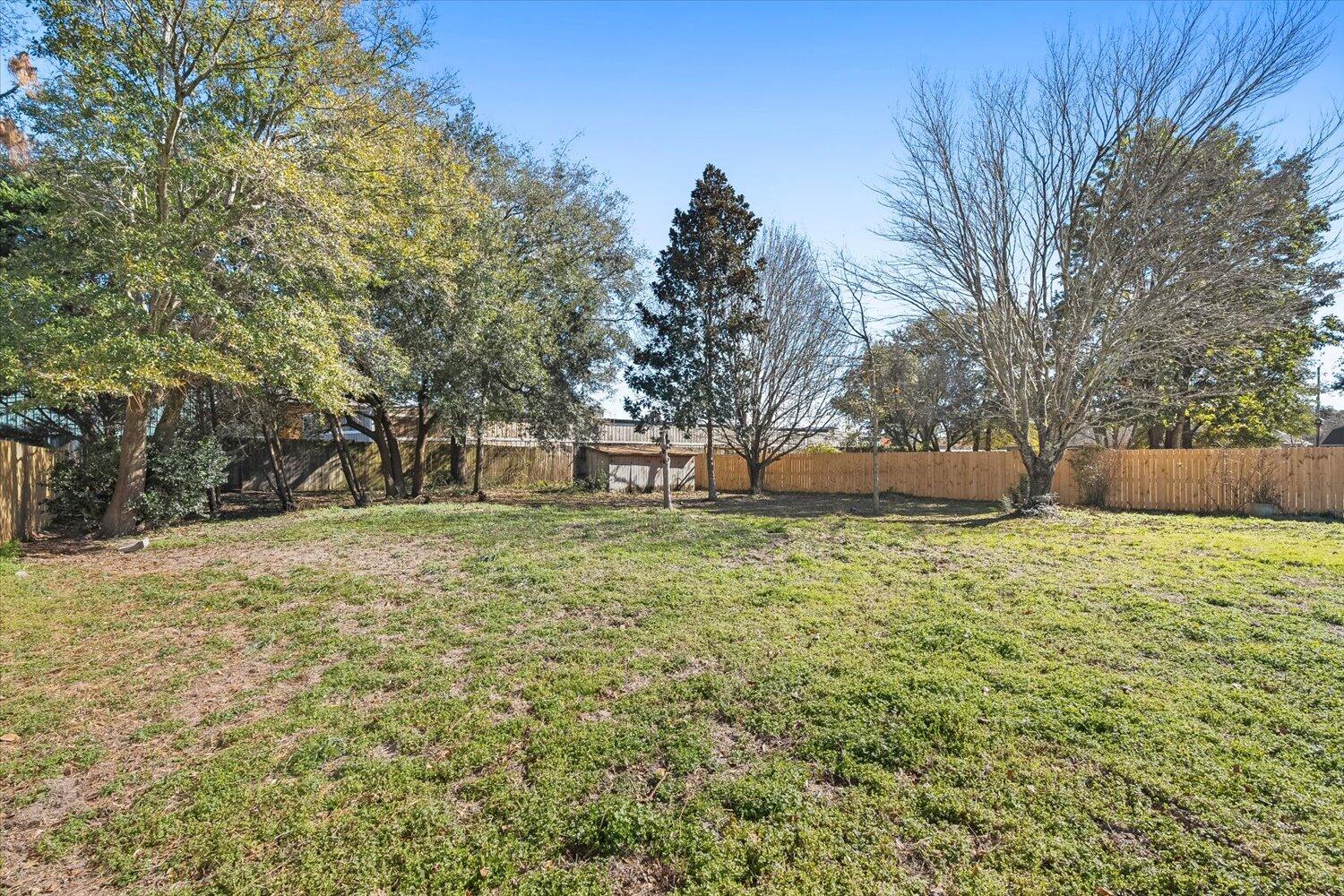 NAVARRE S/D 2ND ADDN - Residential