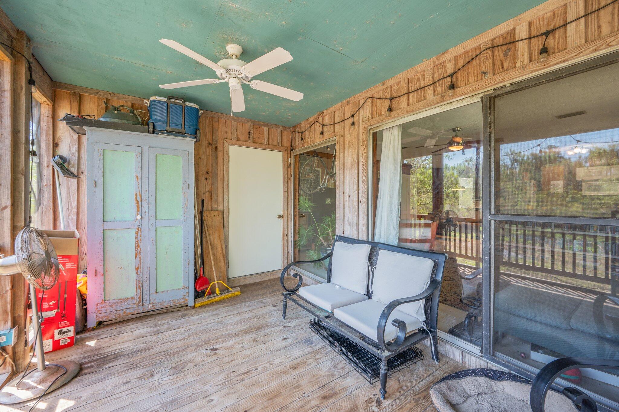 MAGNOLIA BAY - Residential