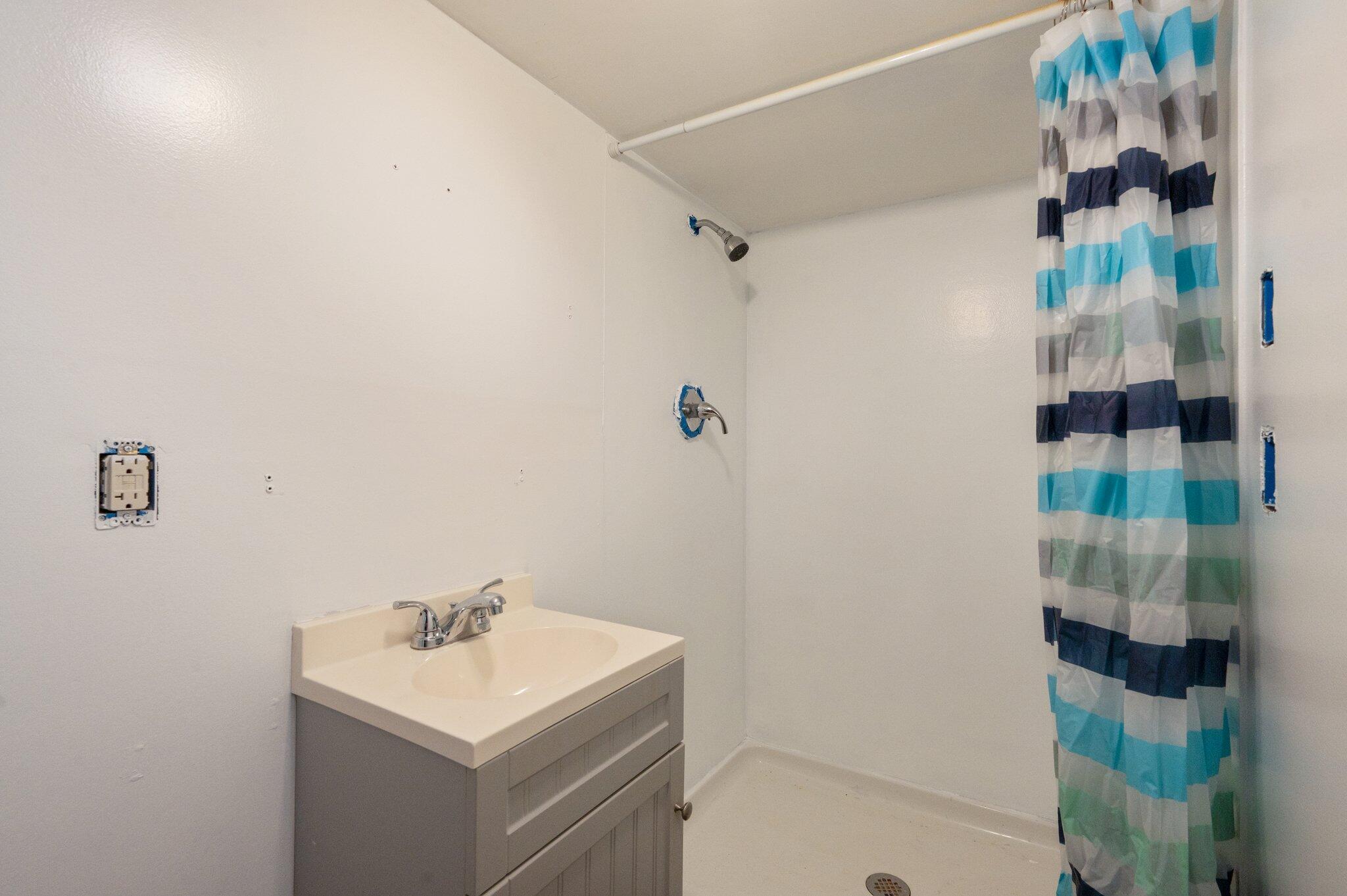 MAGNOLIA BAY - Residential