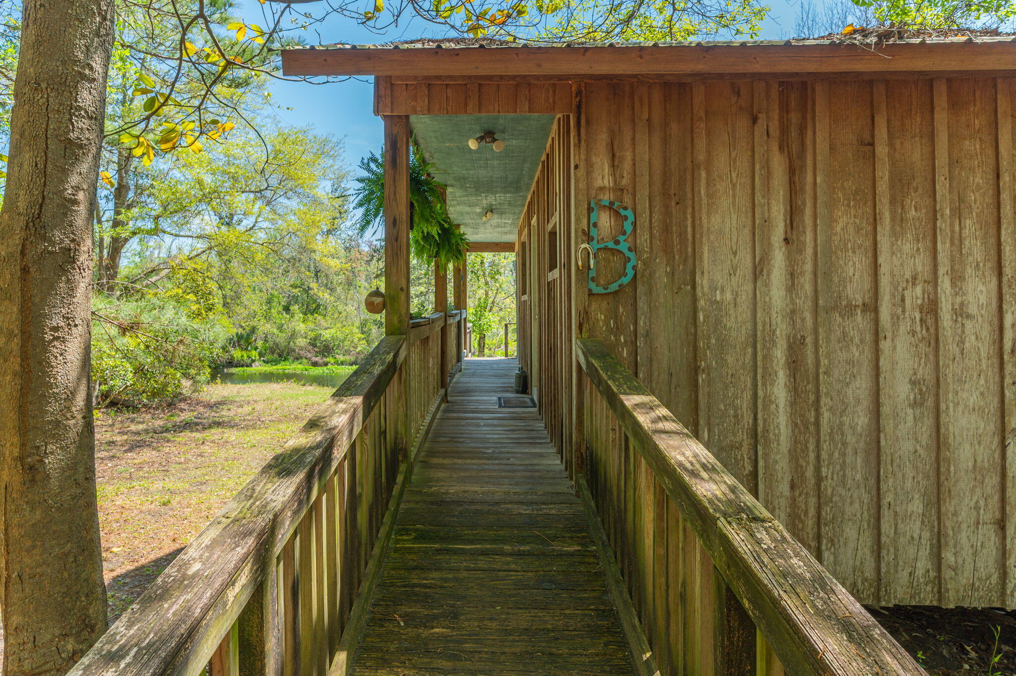 MAGNOLIA BAY - Residential