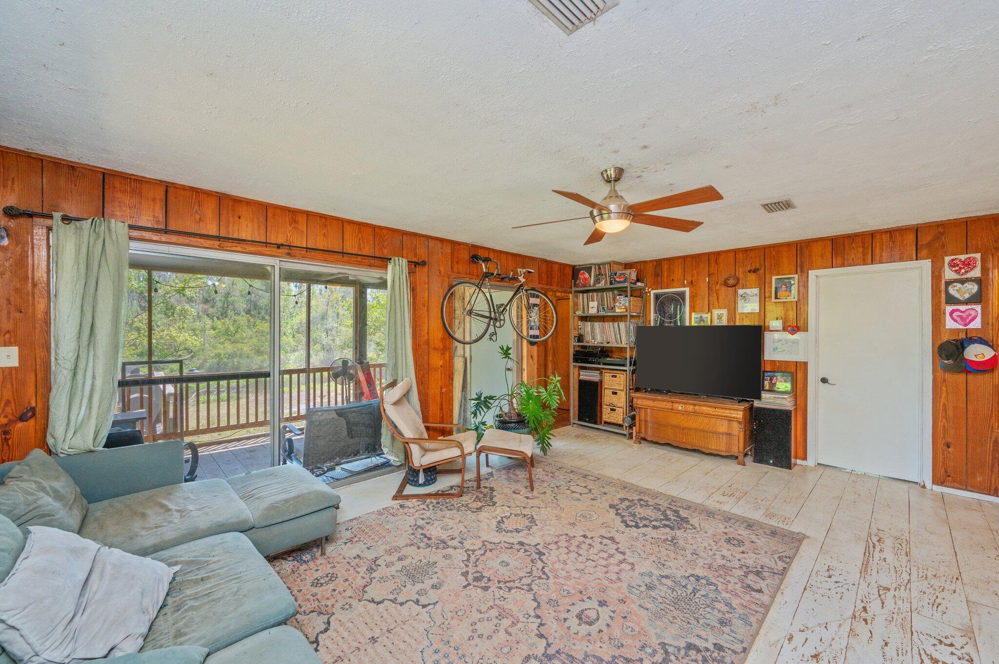 MAGNOLIA BAY - Residential