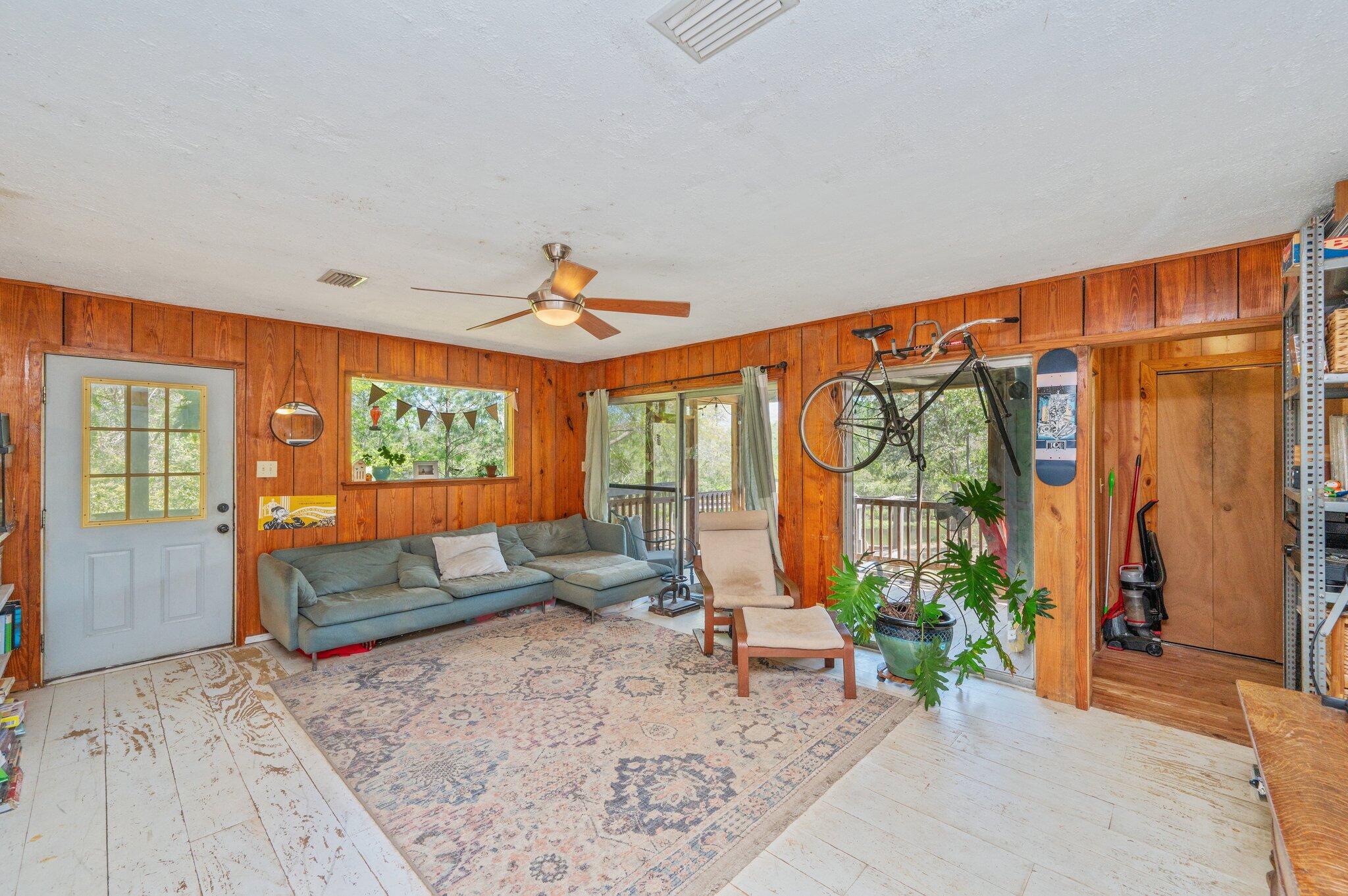 MAGNOLIA BAY - Residential