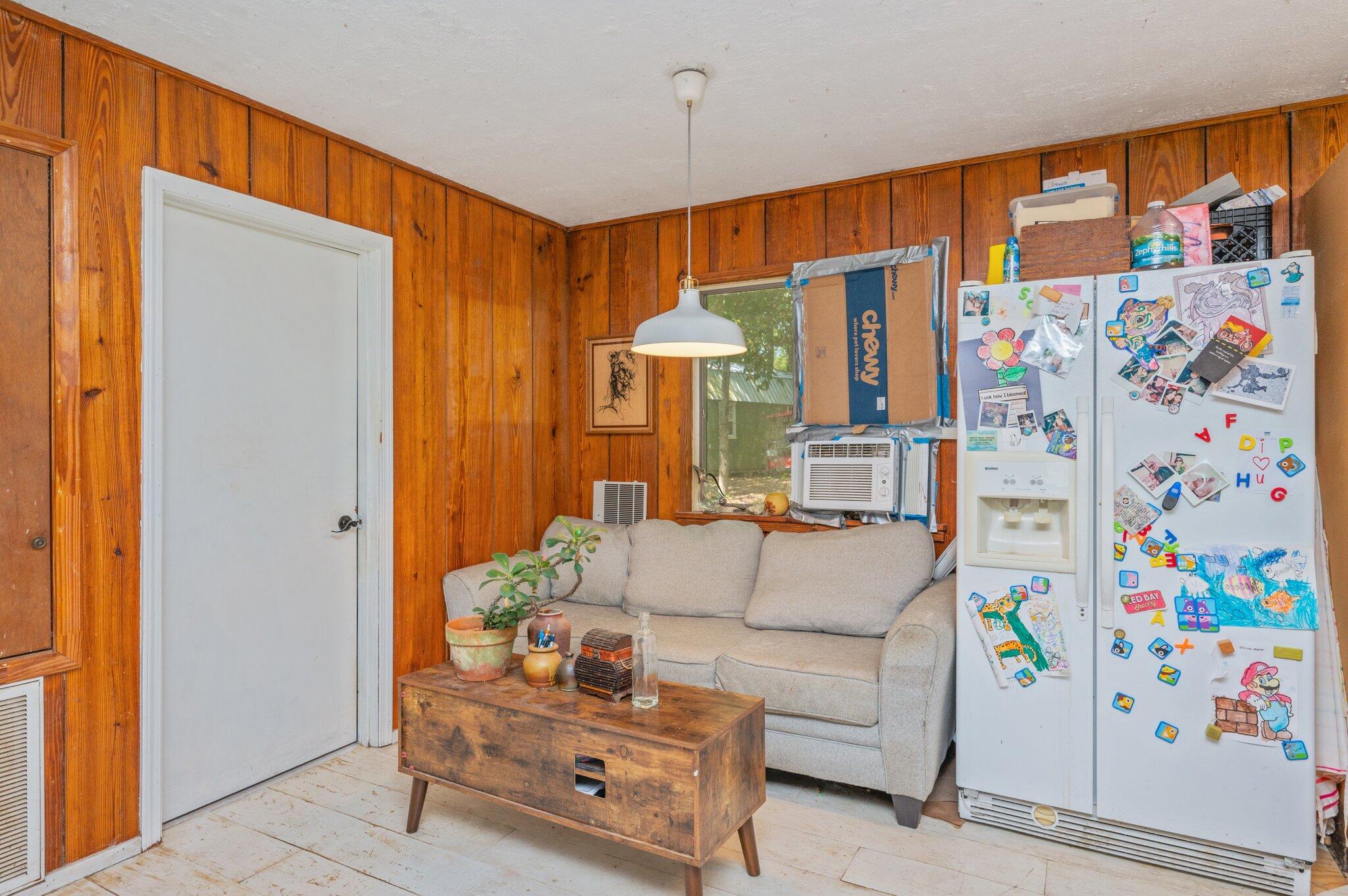 MAGNOLIA BAY - Residential