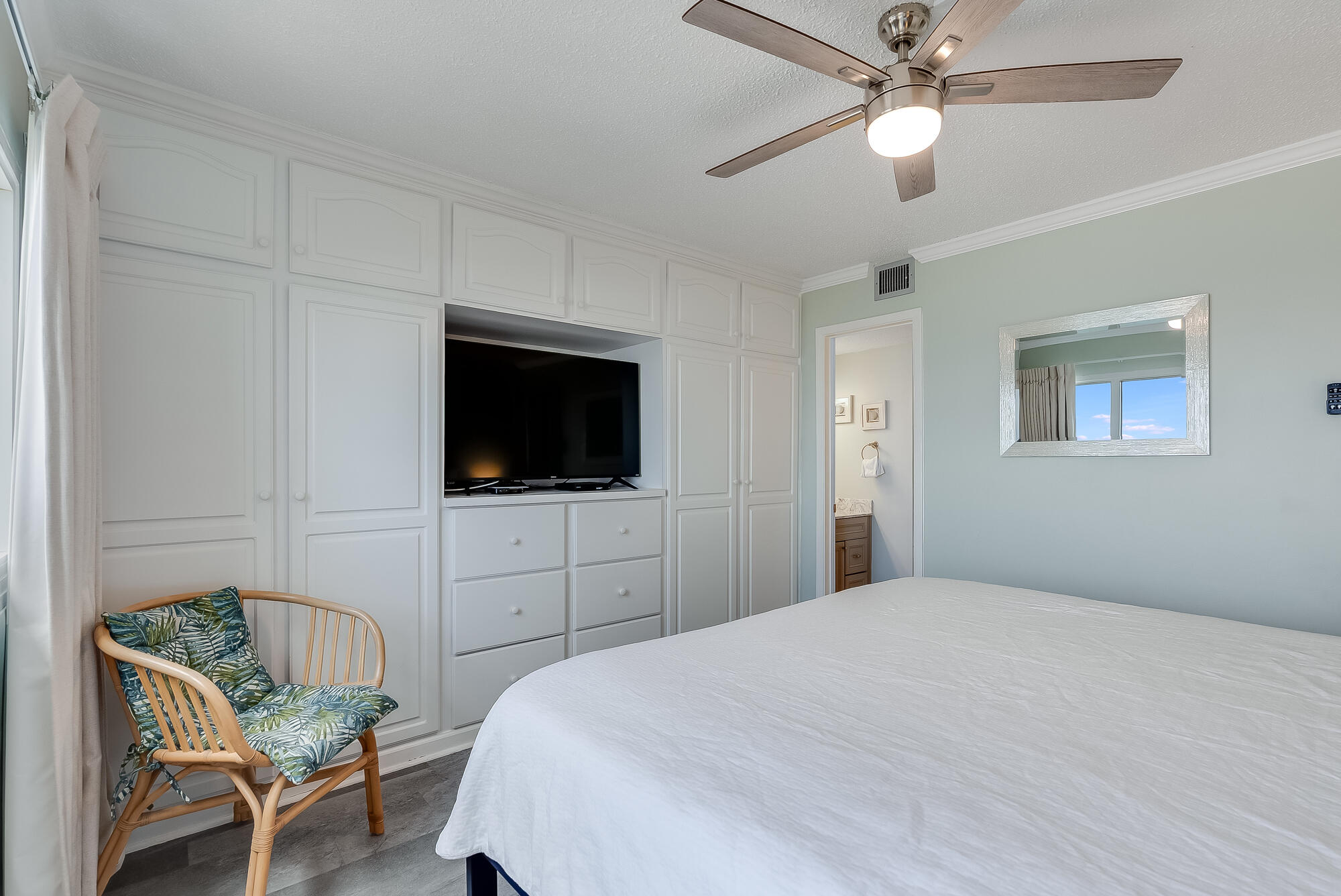 PINNACLE PORT - Residential