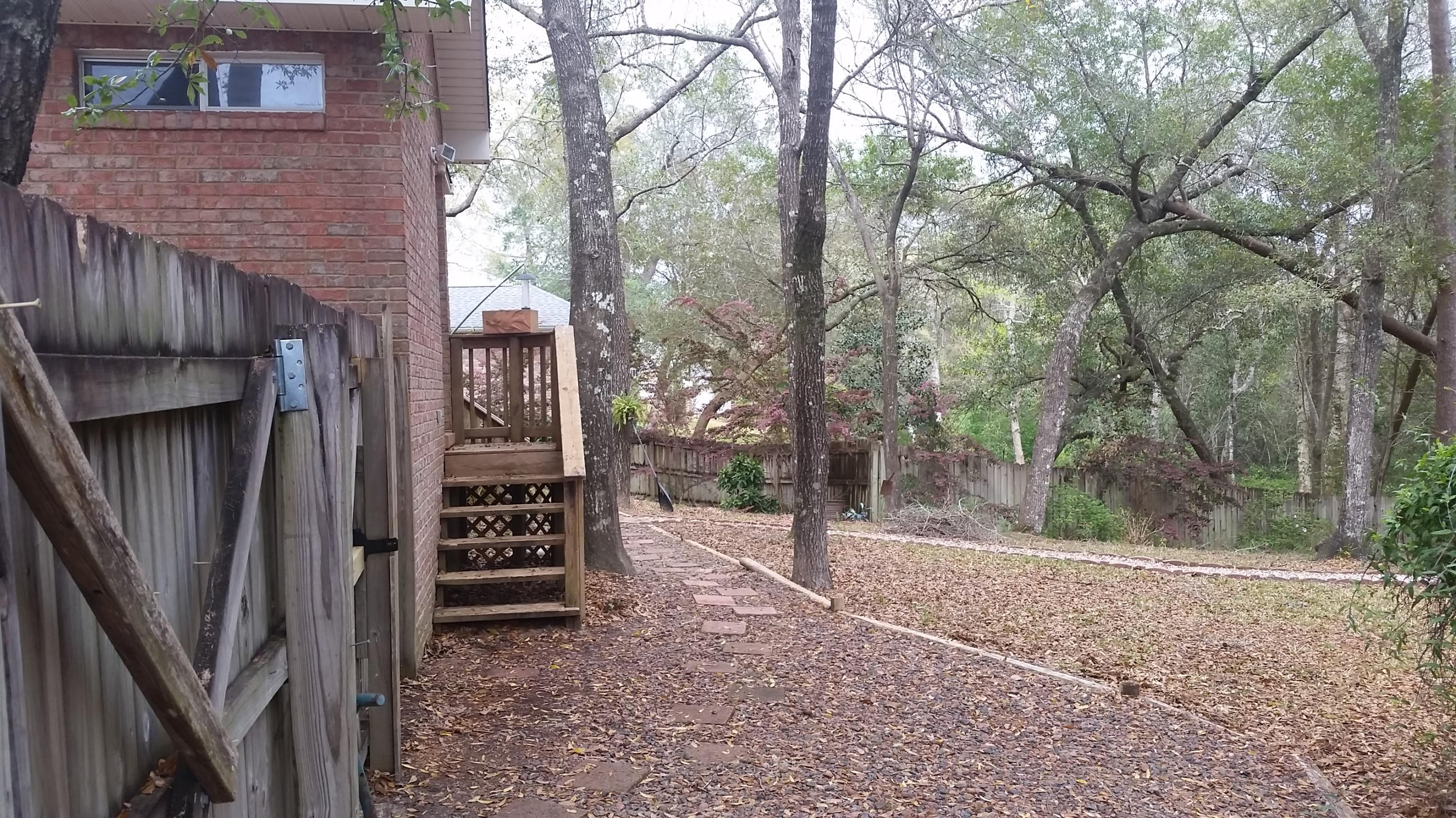 ROCKY BAYOU T/H - Residential