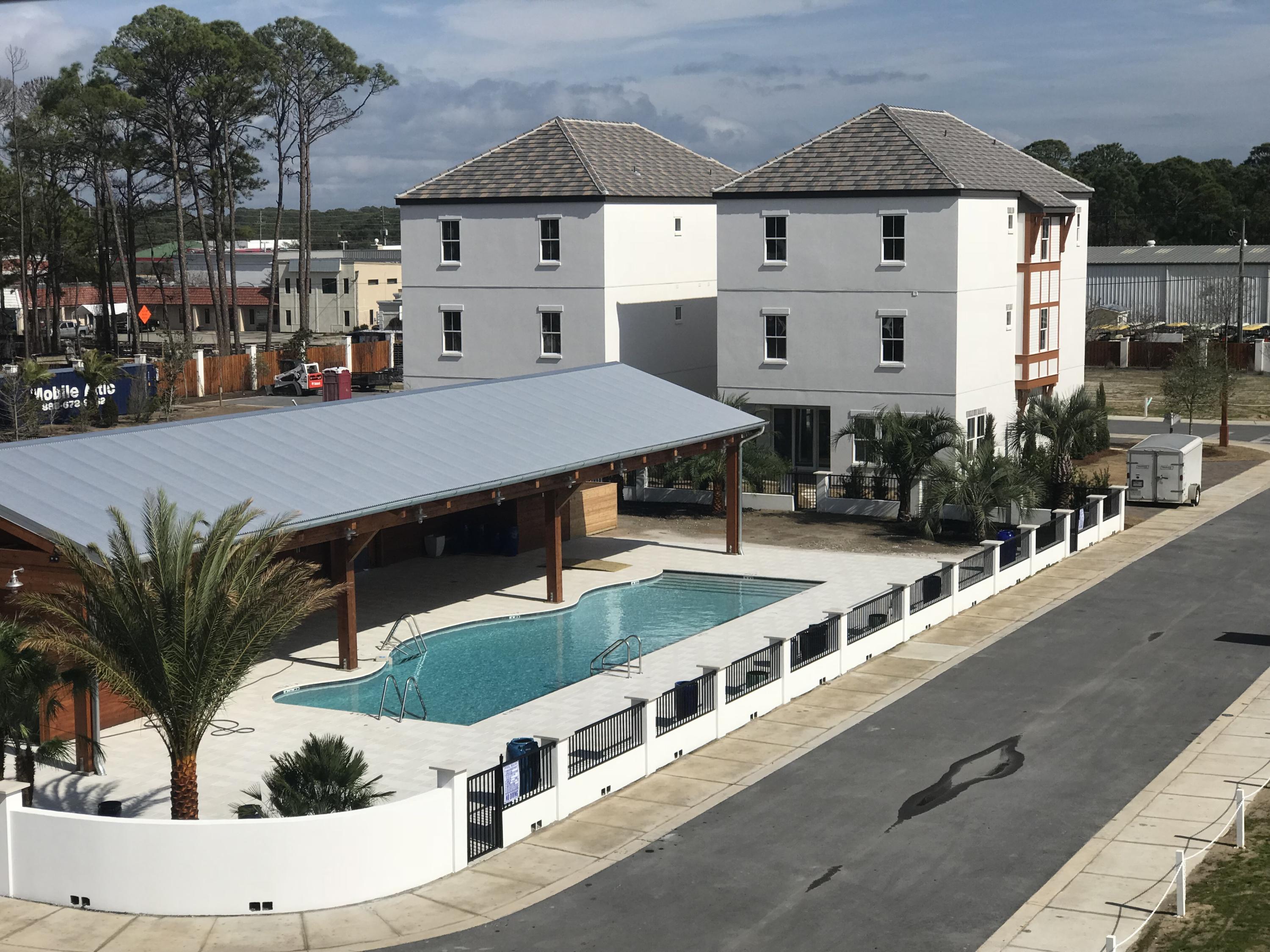 The Retreat at Miramar - Residential
