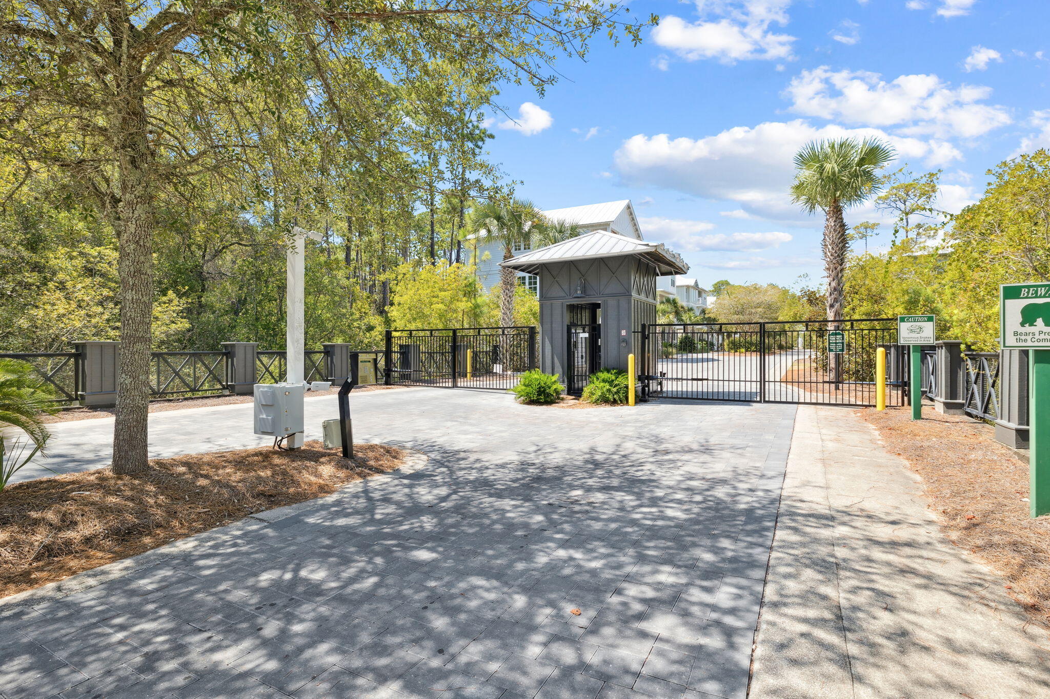 TREETOP VILLAGE - Residential